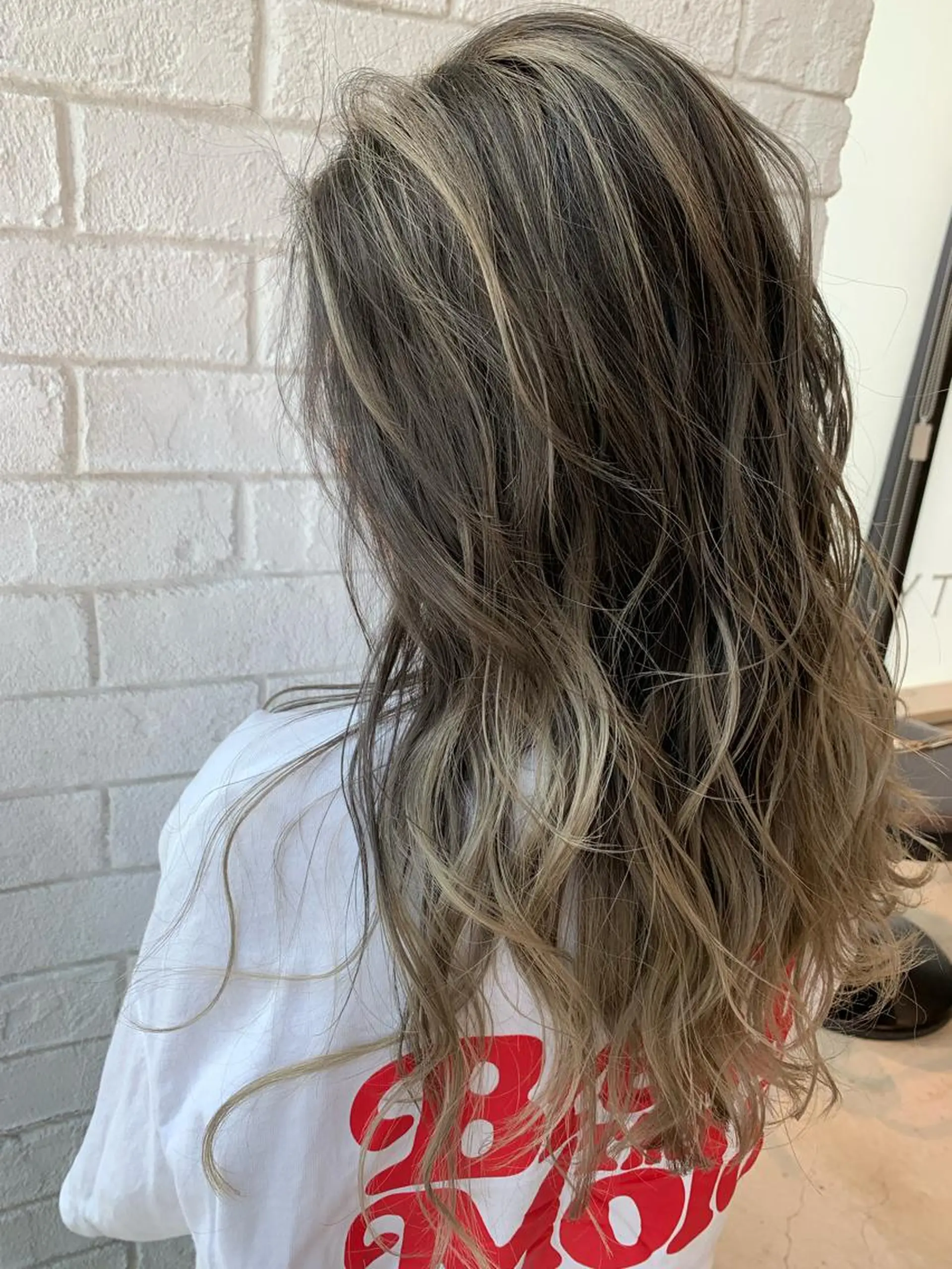 ロング カラー t.a.g所属・韓国レイヤー×艶髪 ハイトーンRyukiのヘアスタイル