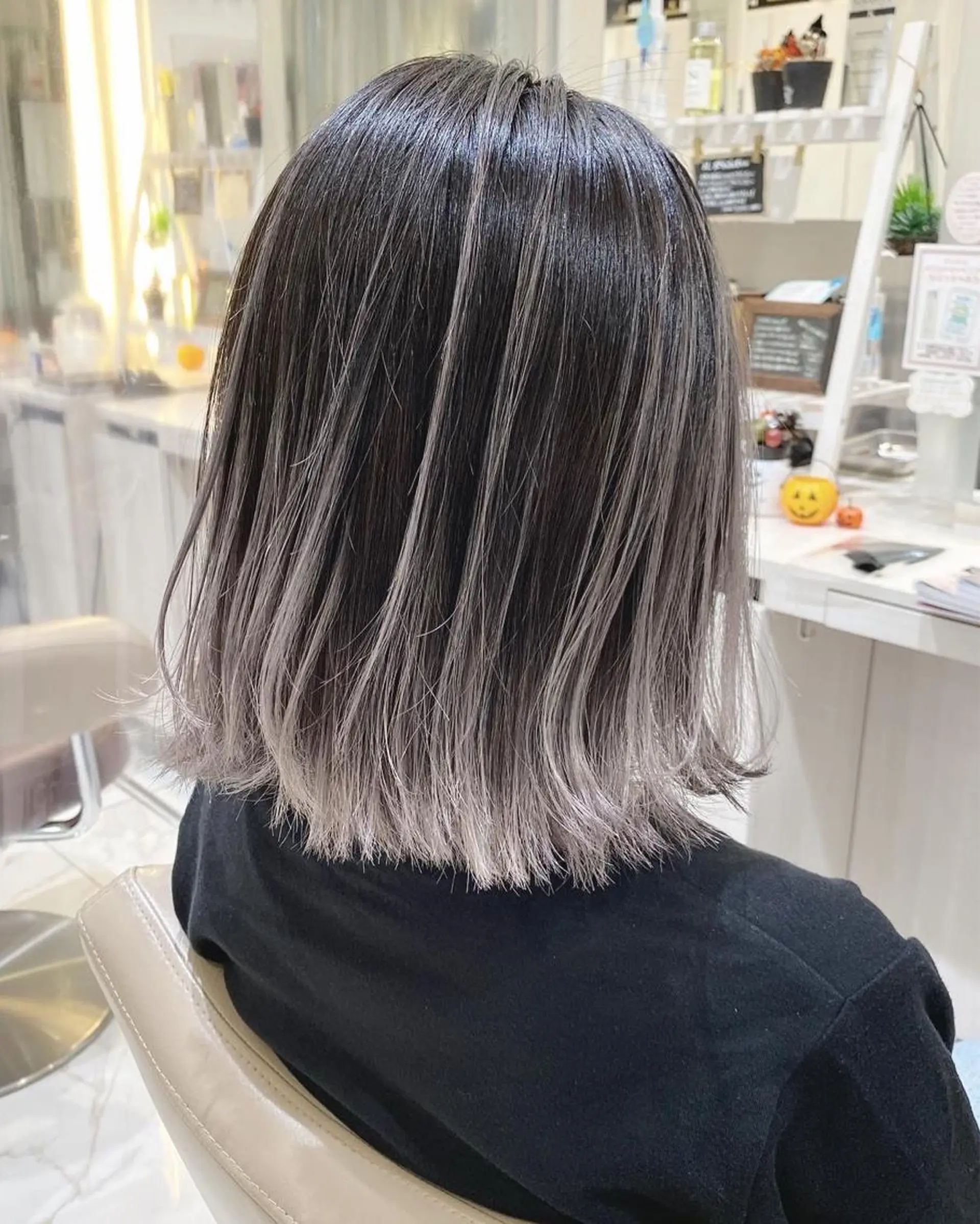 ミディアム カラー バレイヤージュ グレージュ レイヤーカット 山崎俊輔/髪質改善 /バレイヤージュのヘアスタイル