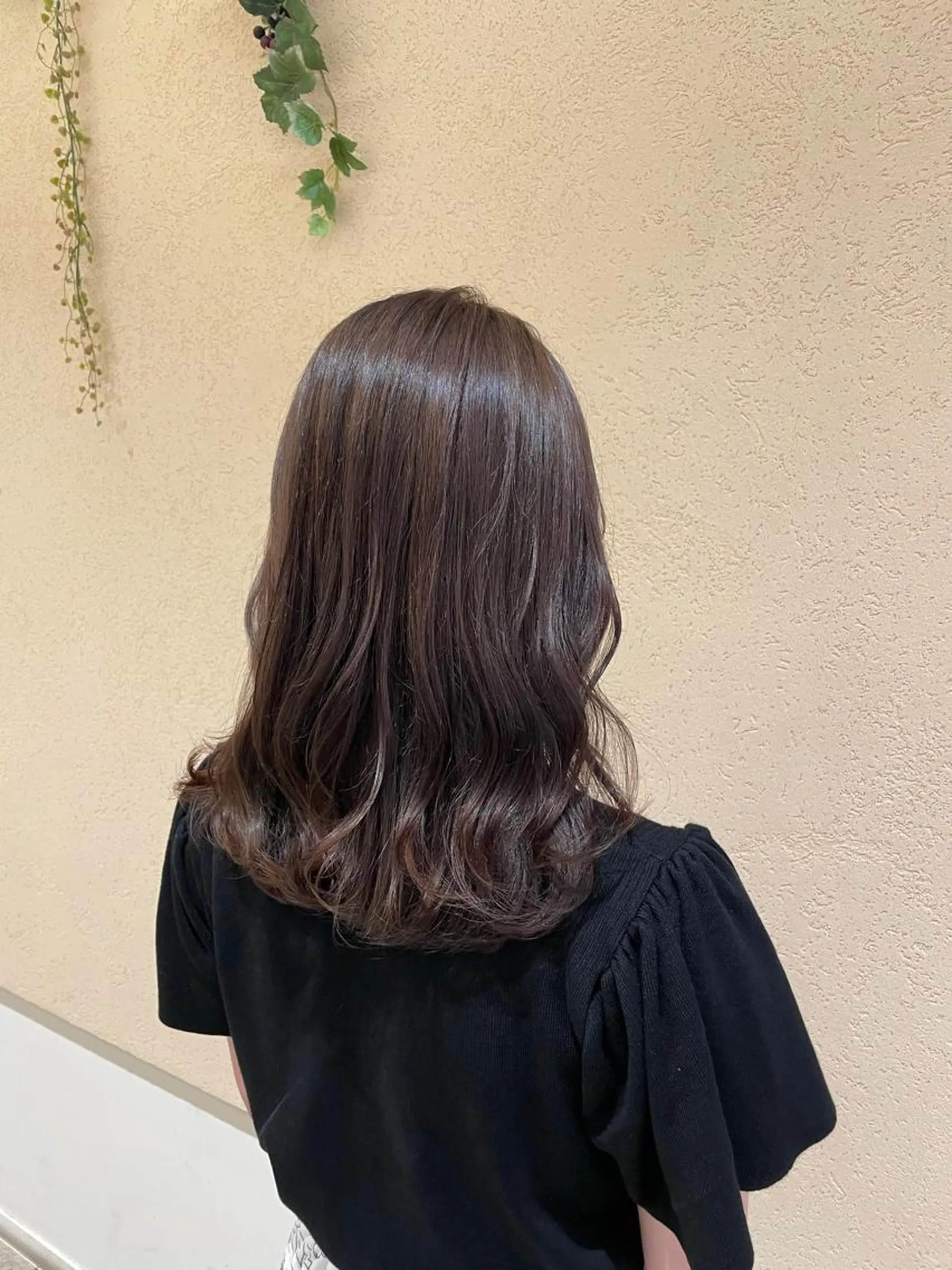 ミディアム カラー シャドールーツ美容師 篠原康太のヘアスタイル