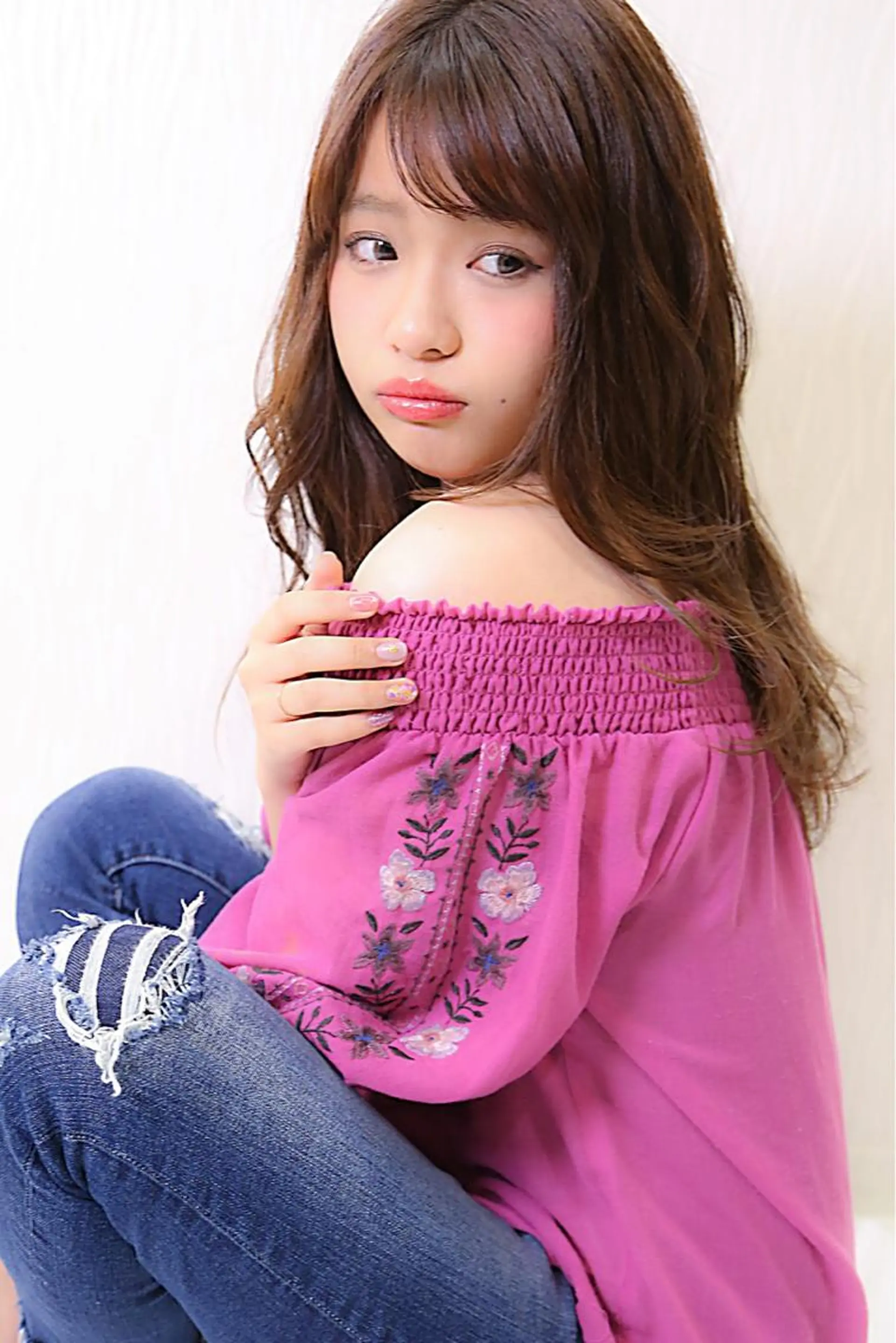 セミロング nolla(ノーラ)所属・YOKOI SHINJIのヘアスタイル