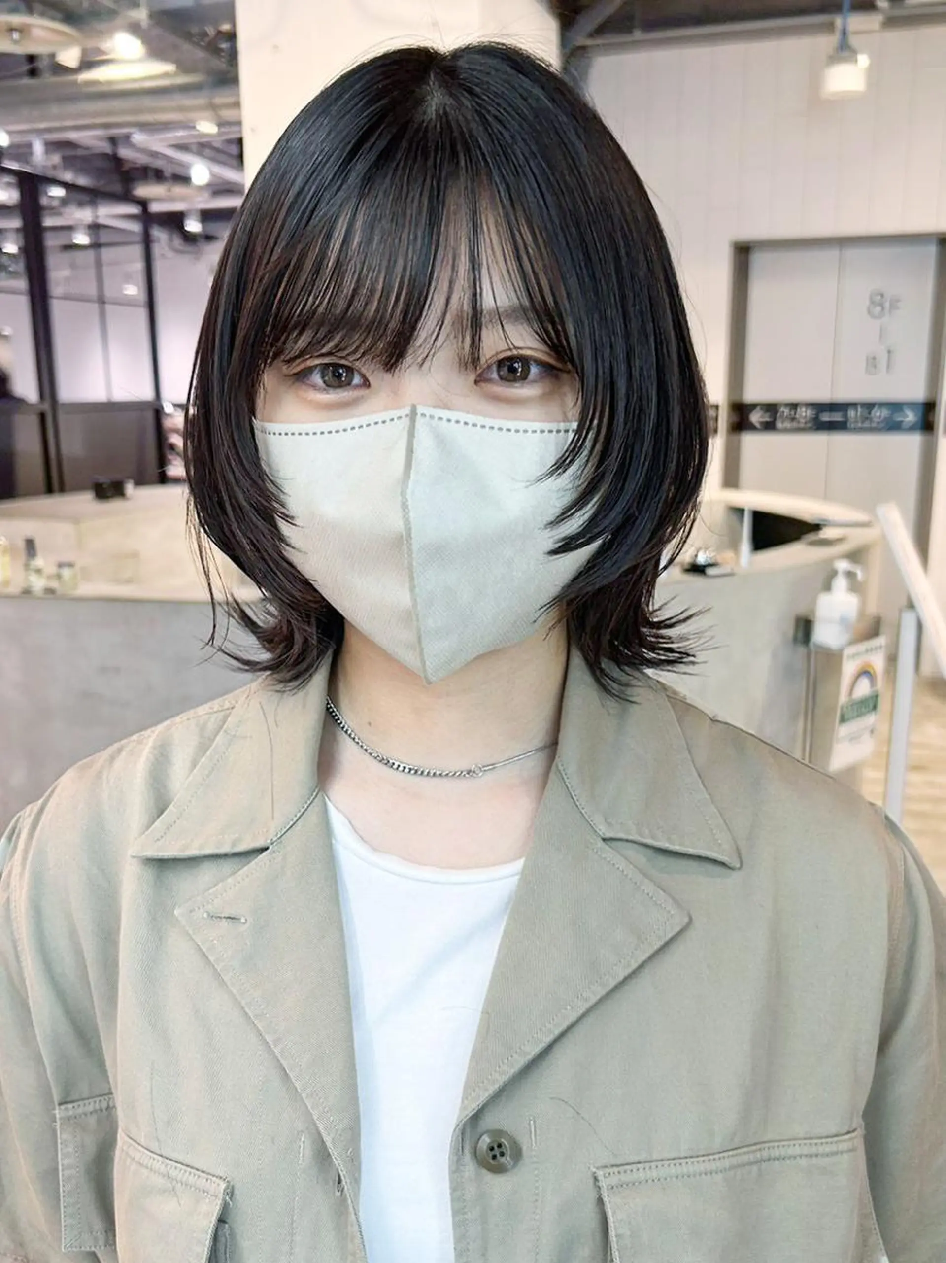 ミディアム カラー 顔まわりレイヤー レイヤーカット カット ヘアカラー トリートメント ITbyALBUM 中野店のヘアスタイル