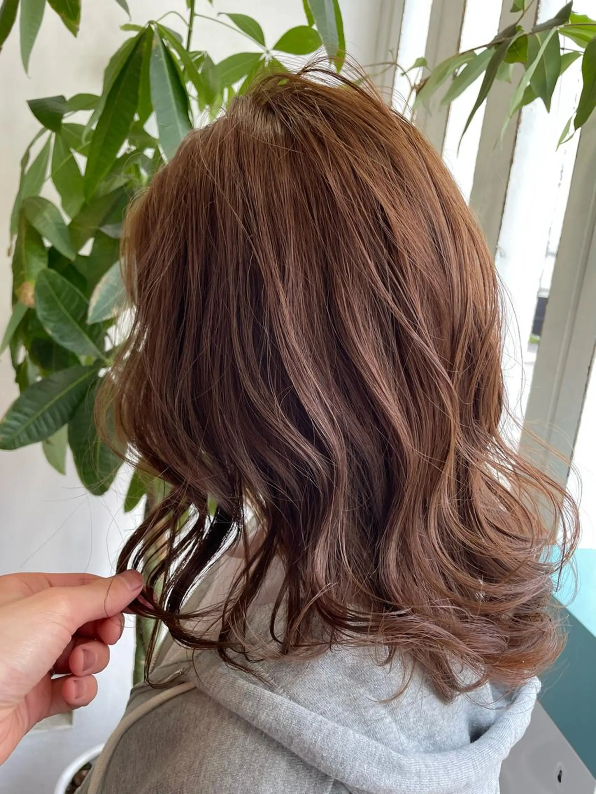 ミディアム カラー インナーカラー 🫧艶髪デザイナー 🫧白石航汰のヘアスタイル