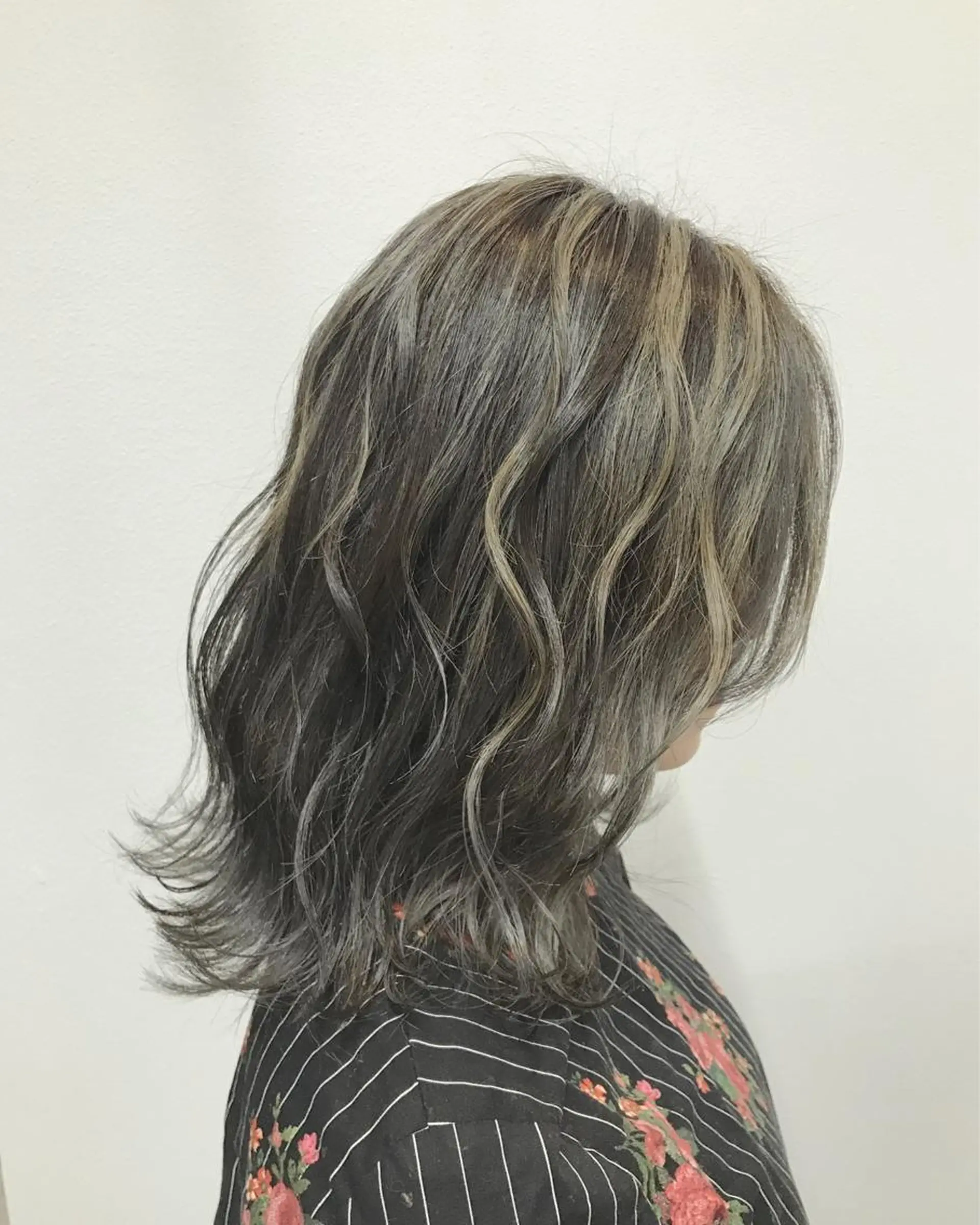 セミロング カラー ヘアアレンジ グレージュ ハイライトカラー ハイライト カット ヘアカラー パーマ トリートメント ヘアセット GiseL天神カラー 髪質改善/ブリーチのヘアスタイル