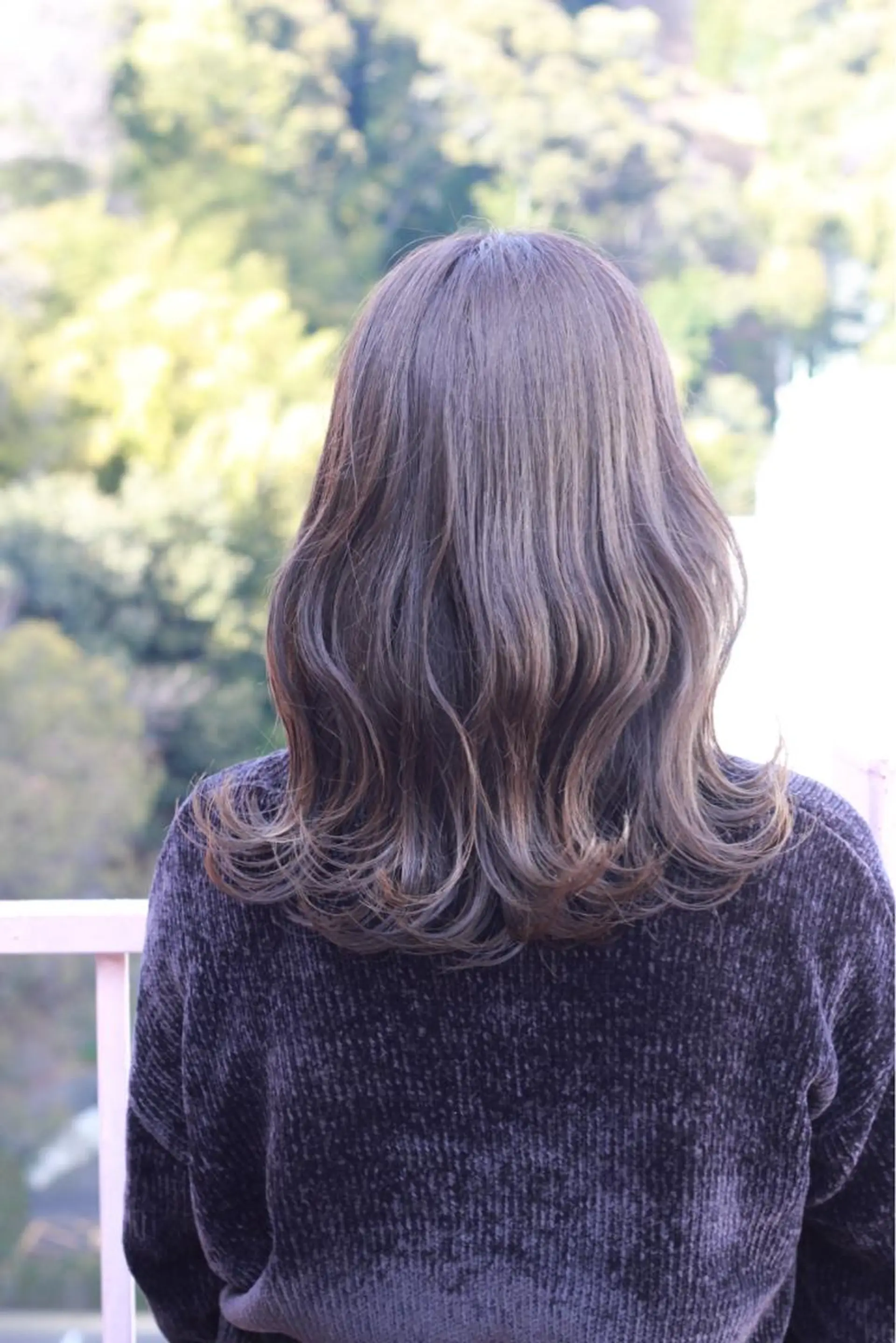 セミロング カラー アッシュ オリーブアッシュ カット ヘアカラー Viage （ビアージュ）のヘアスタイル
