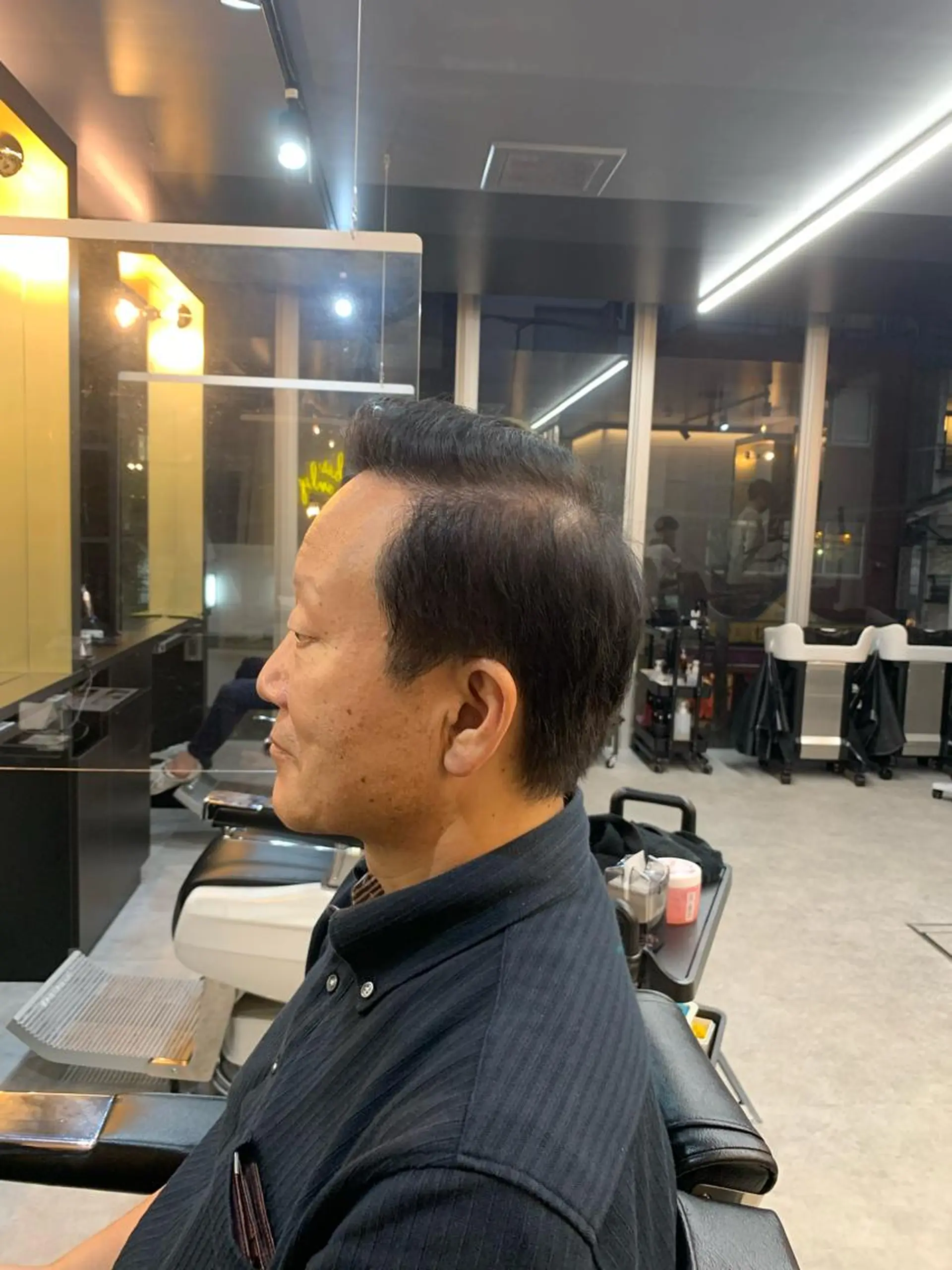 カラー アッシュ FRANKS BARBER and BEER CLUB所属・メンズカット 大畑公平のヘアスタイル