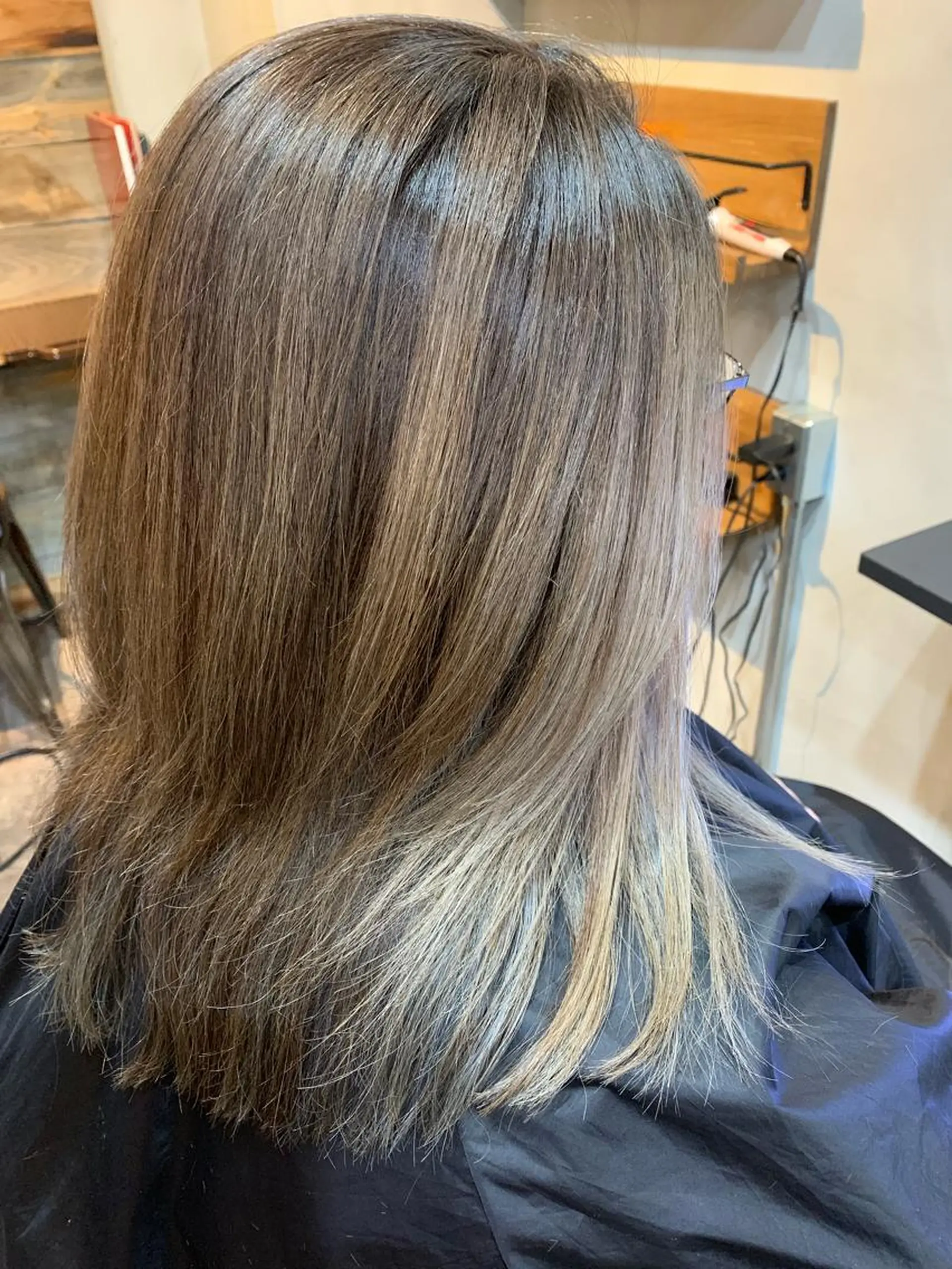 ロング カット ヘアカラー トリートメント 山本 みきのヘアスタイル