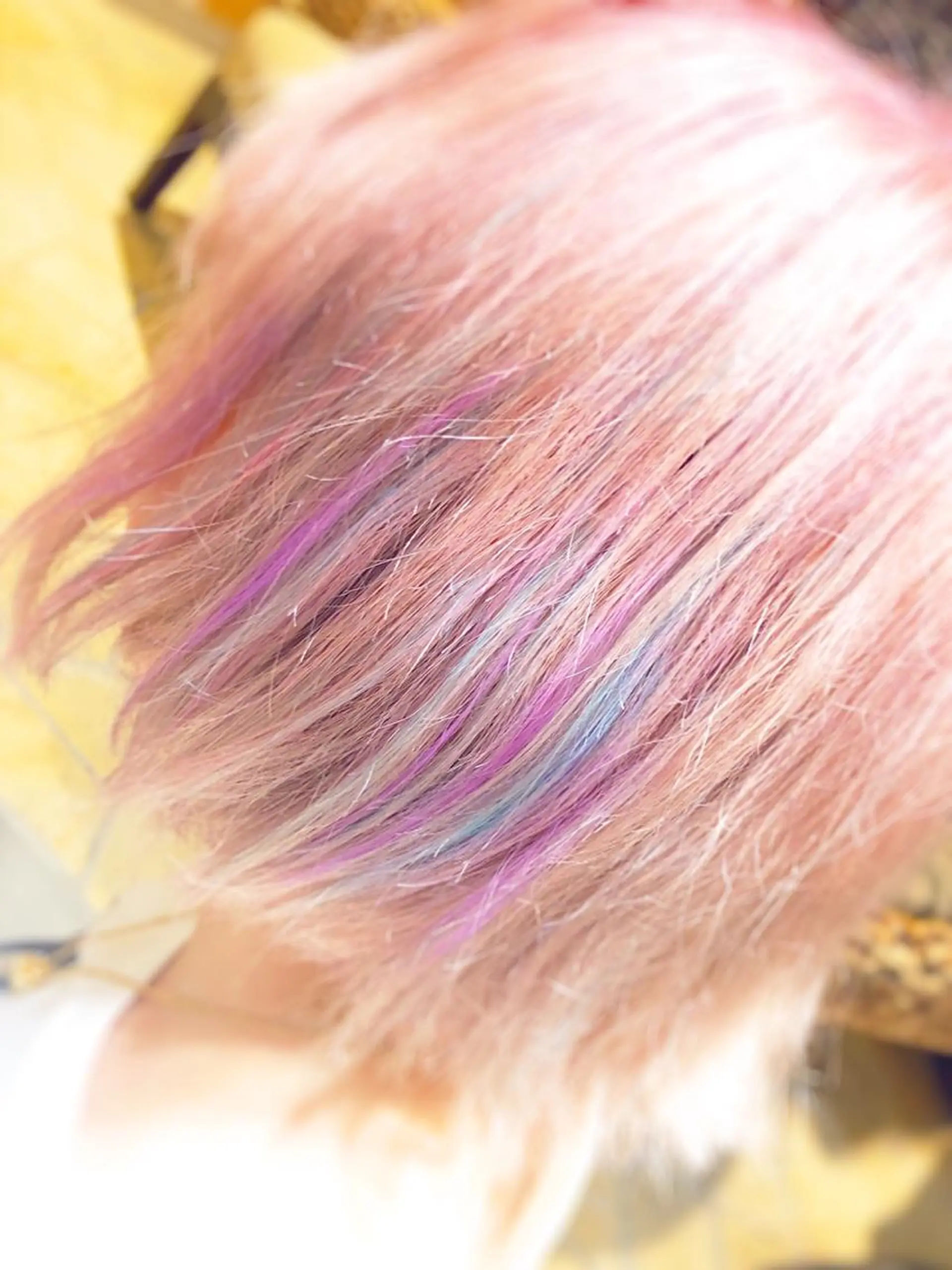 カラー ブリーチ インナーカラー EYEstylist ·ai MOERIのマツエク・マツパデザイン