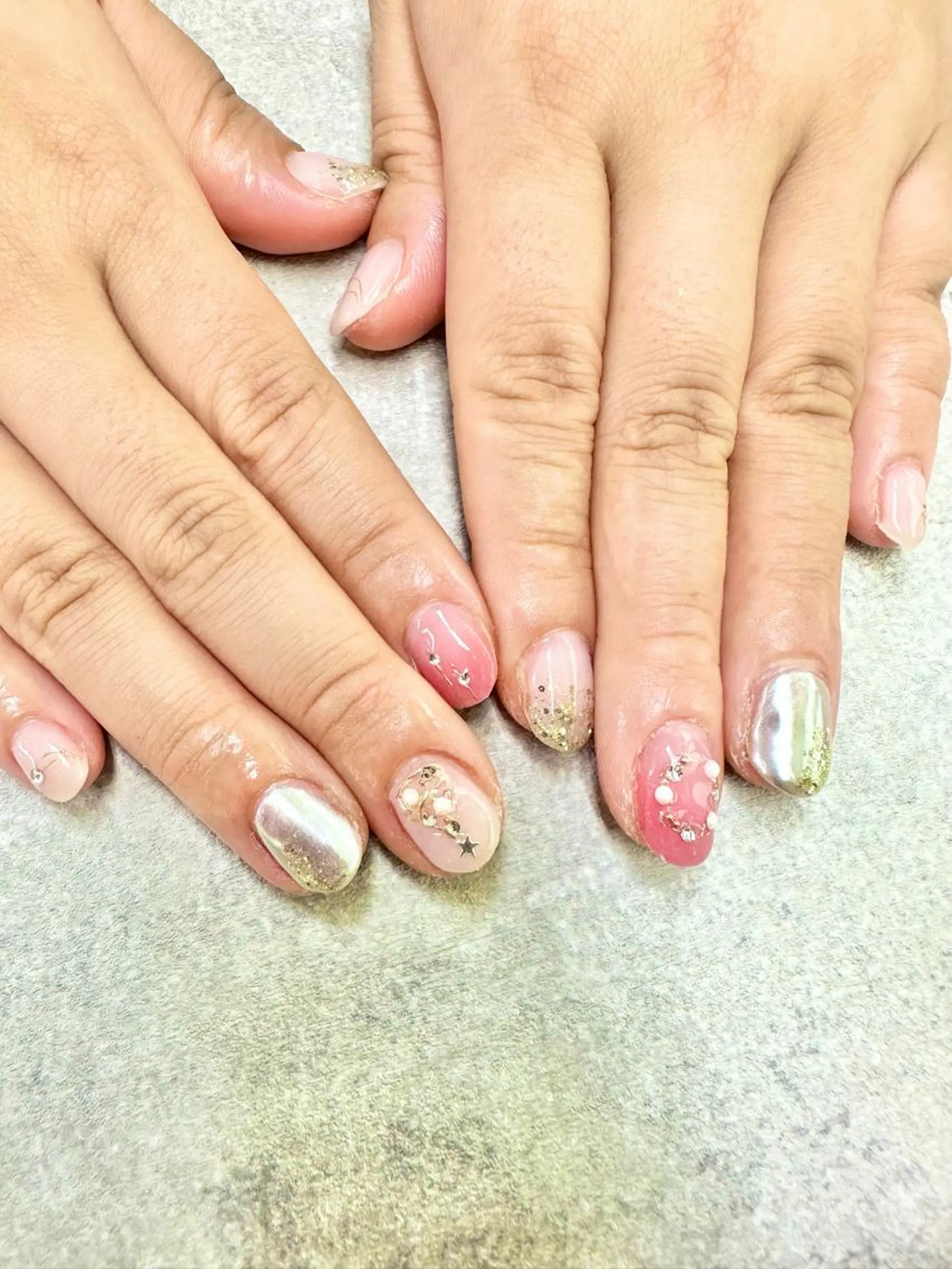 ネイル アートネイル フレンチネイル ジェルネイル ガラスフレンチ グラデーション ハンドネイル ハンドケア FASTNAIL PLUS 新宿店のネイルデザイン