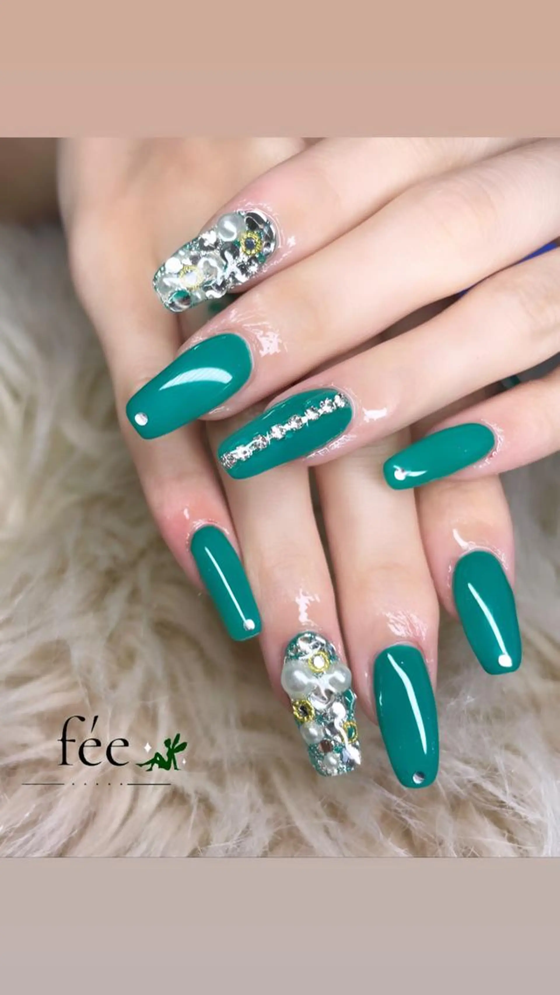 ネイル フットネイル ジェルネイル パラジェル スカルプネイル ハンドネイル nail salon fee（フィー）のネイルデザイン