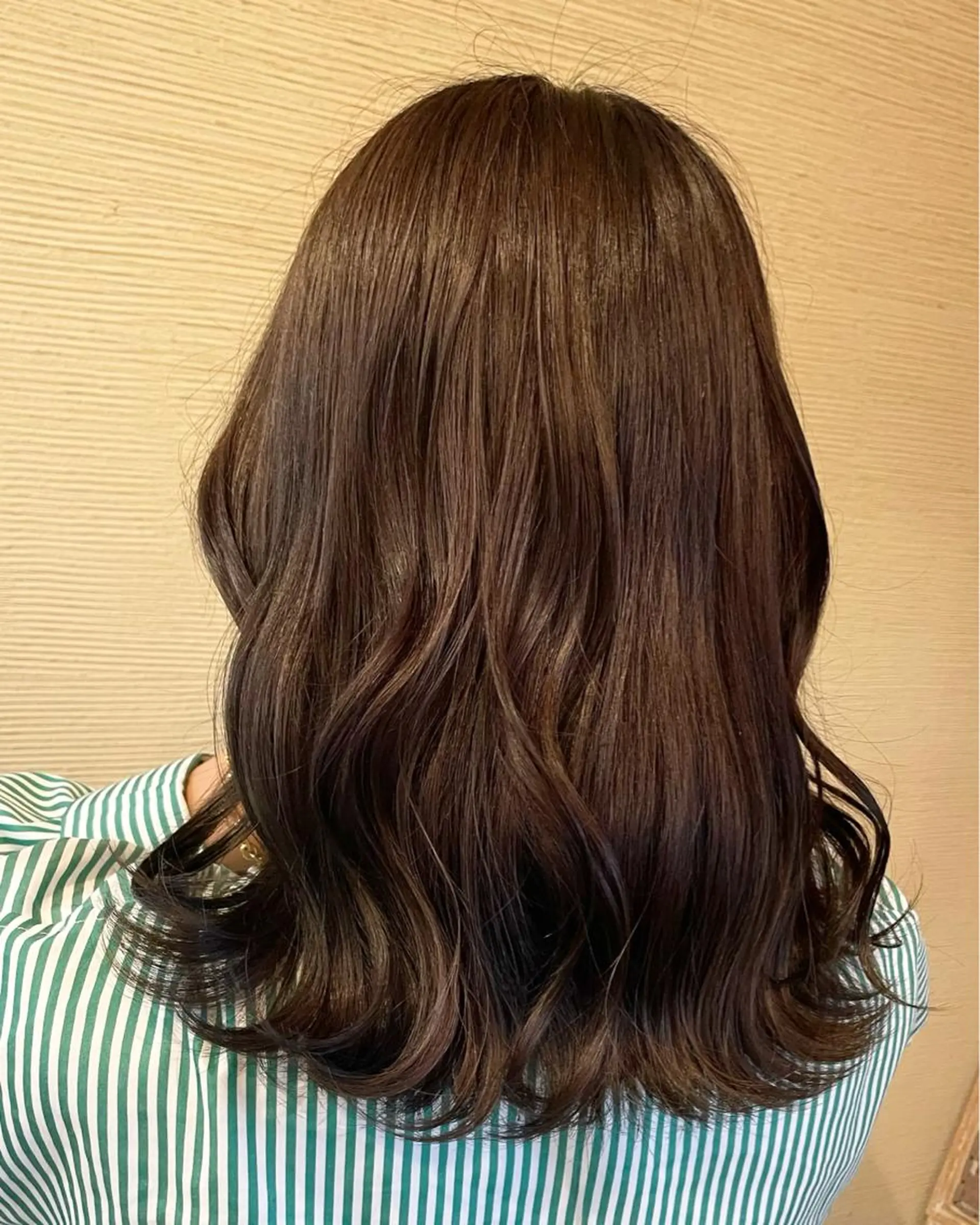 カラー アッシュ アッシュブラウン ブラウンカラー カット ヘアカラー 木村 一葵のヘアスタイル
