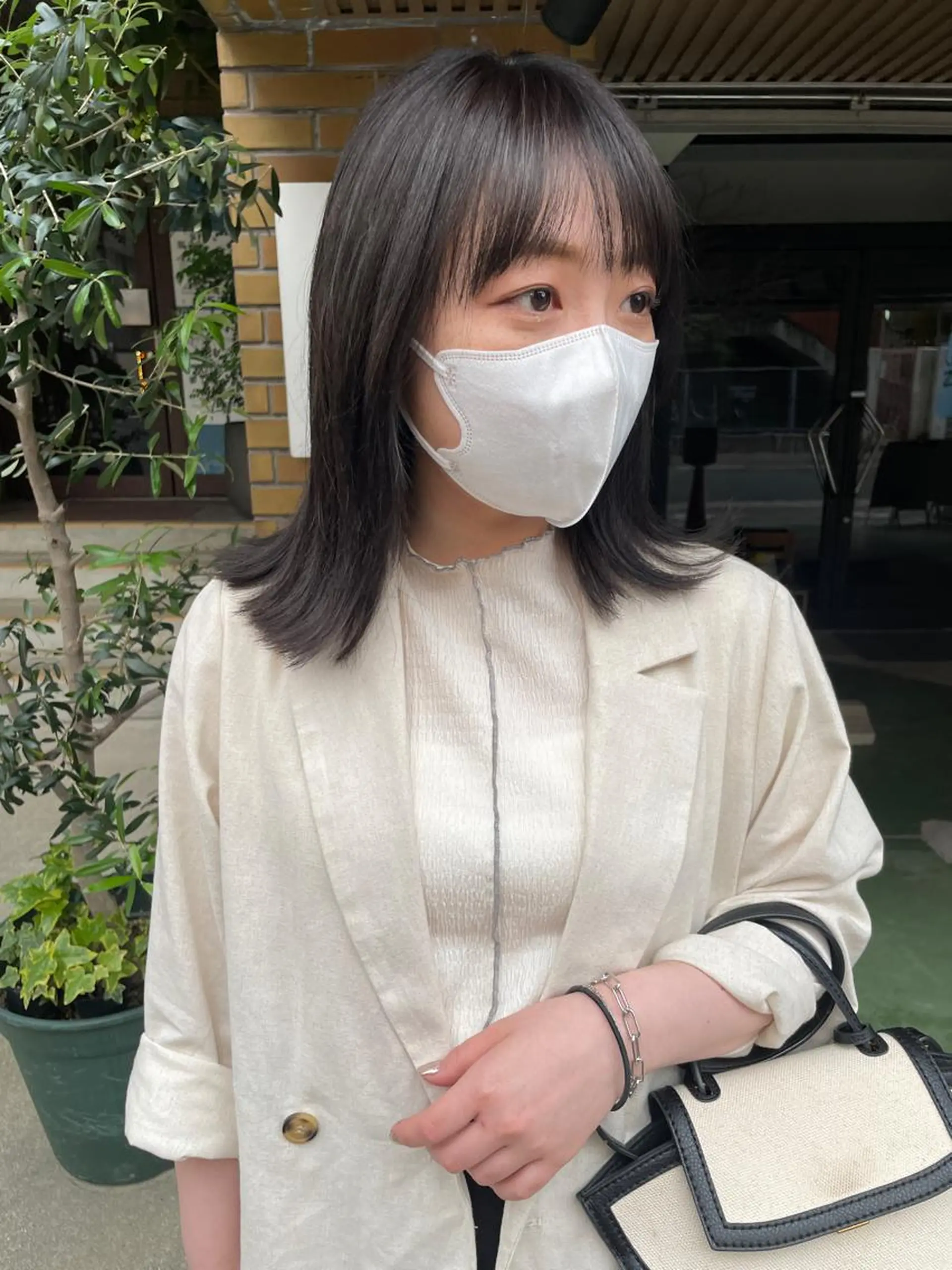 セミロング カラー ヘアカラー ヘッドスパ CARICIA 白木 由里加のヘアスタイル