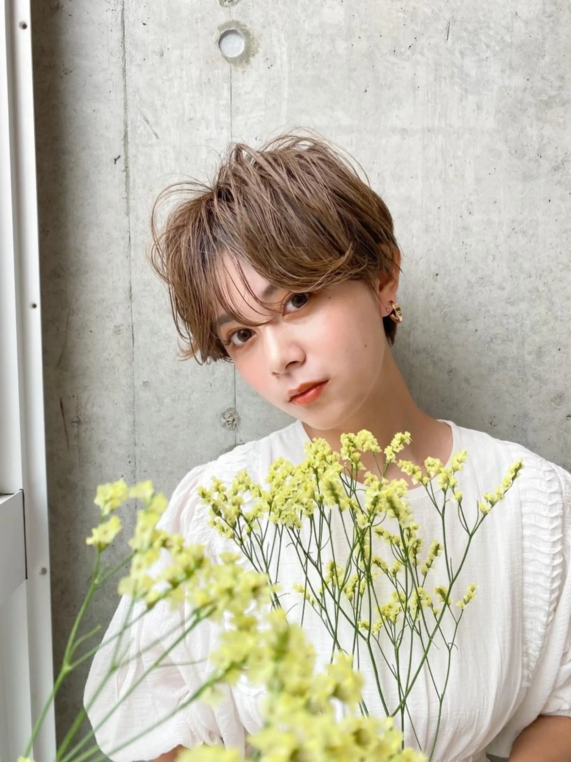 ショート ボブ 外ハネヘア カット ヘアカラー トリートメント hoNua. 栄/透明感カラーのヘアスタイル