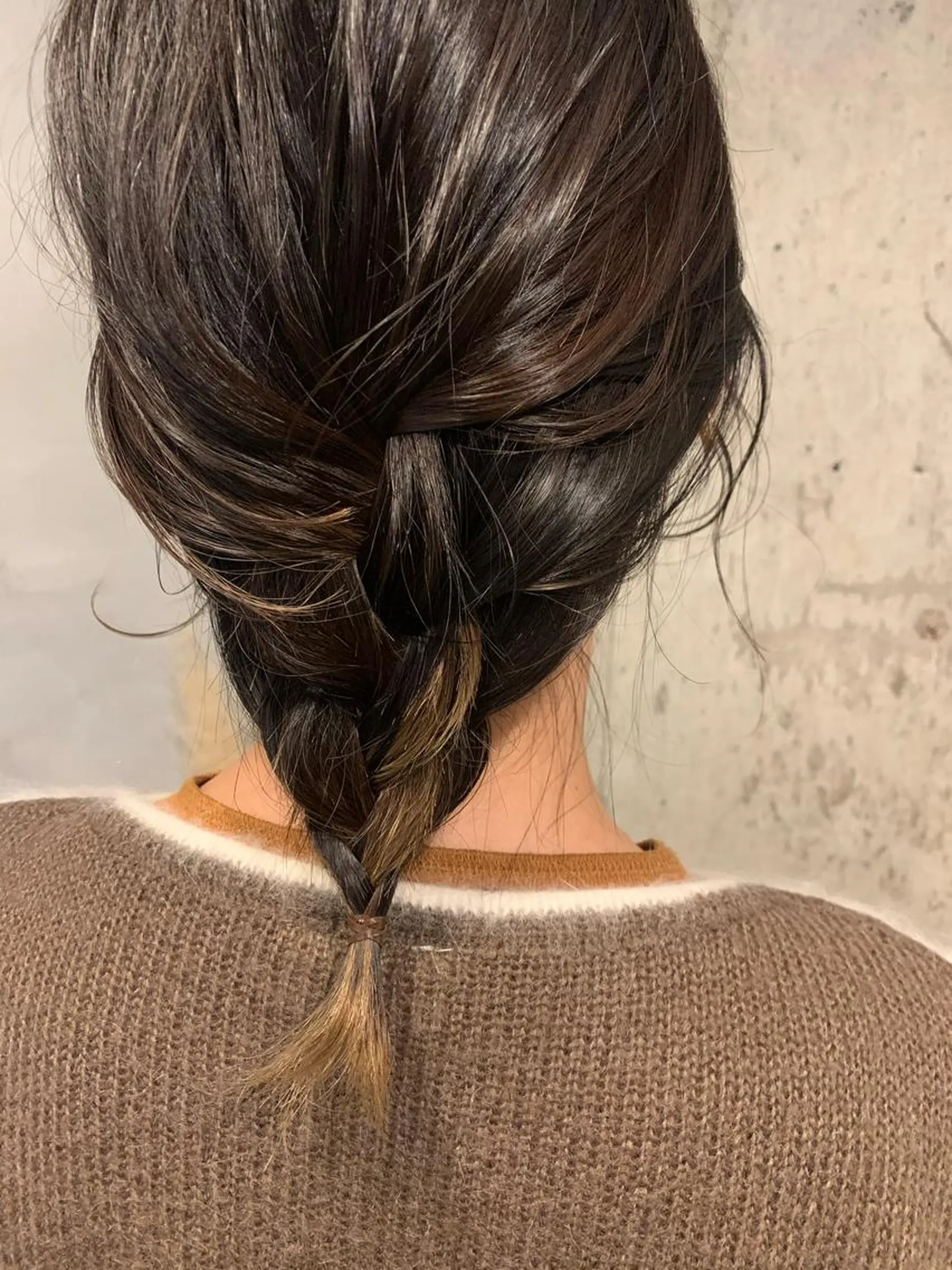 ミディアム ヘアカラー ブリーチなしWカラー /地毛風/小林凪沙のヘアスタイル