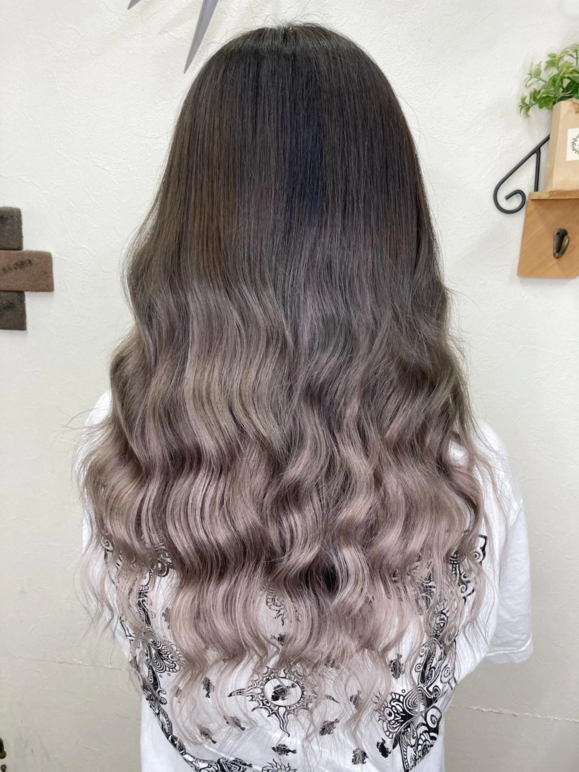 ロング カラー アッシュ グラデーションカラー KEISUKE/カラ ー🐶シールエクステのヘアスタイル