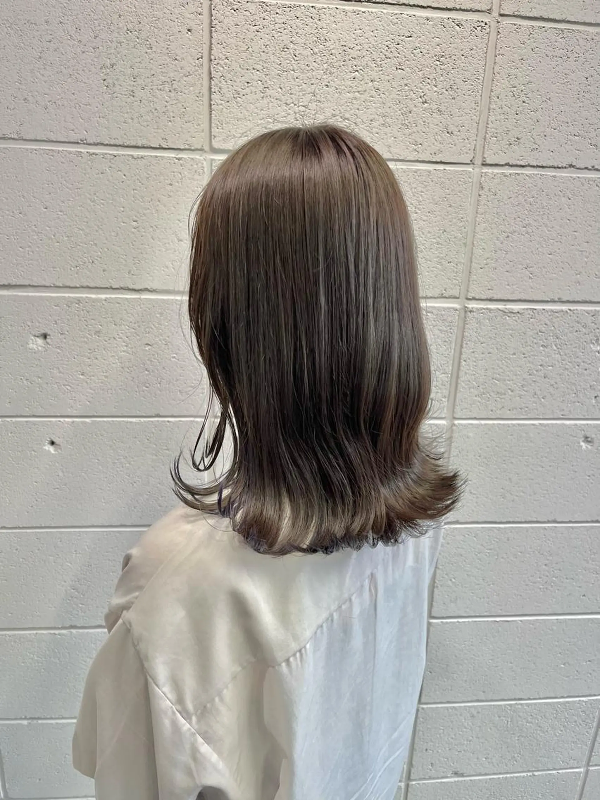 セミロング カラー カット ヘアカラー 艶髪🌈ムラカミ サキのヘアスタイル