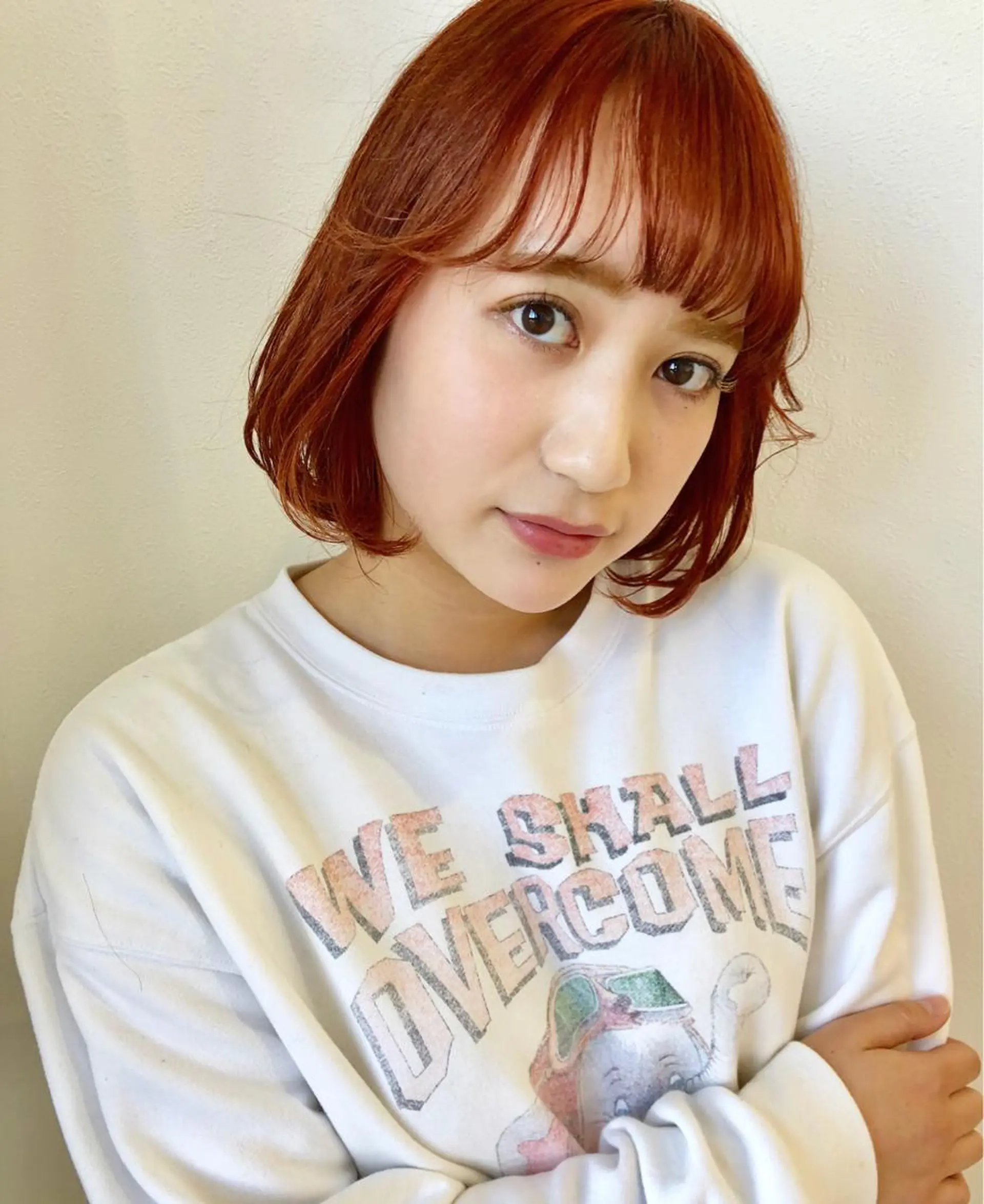 ショート ヘアカラー 岩田 萌那のヘアスタイル