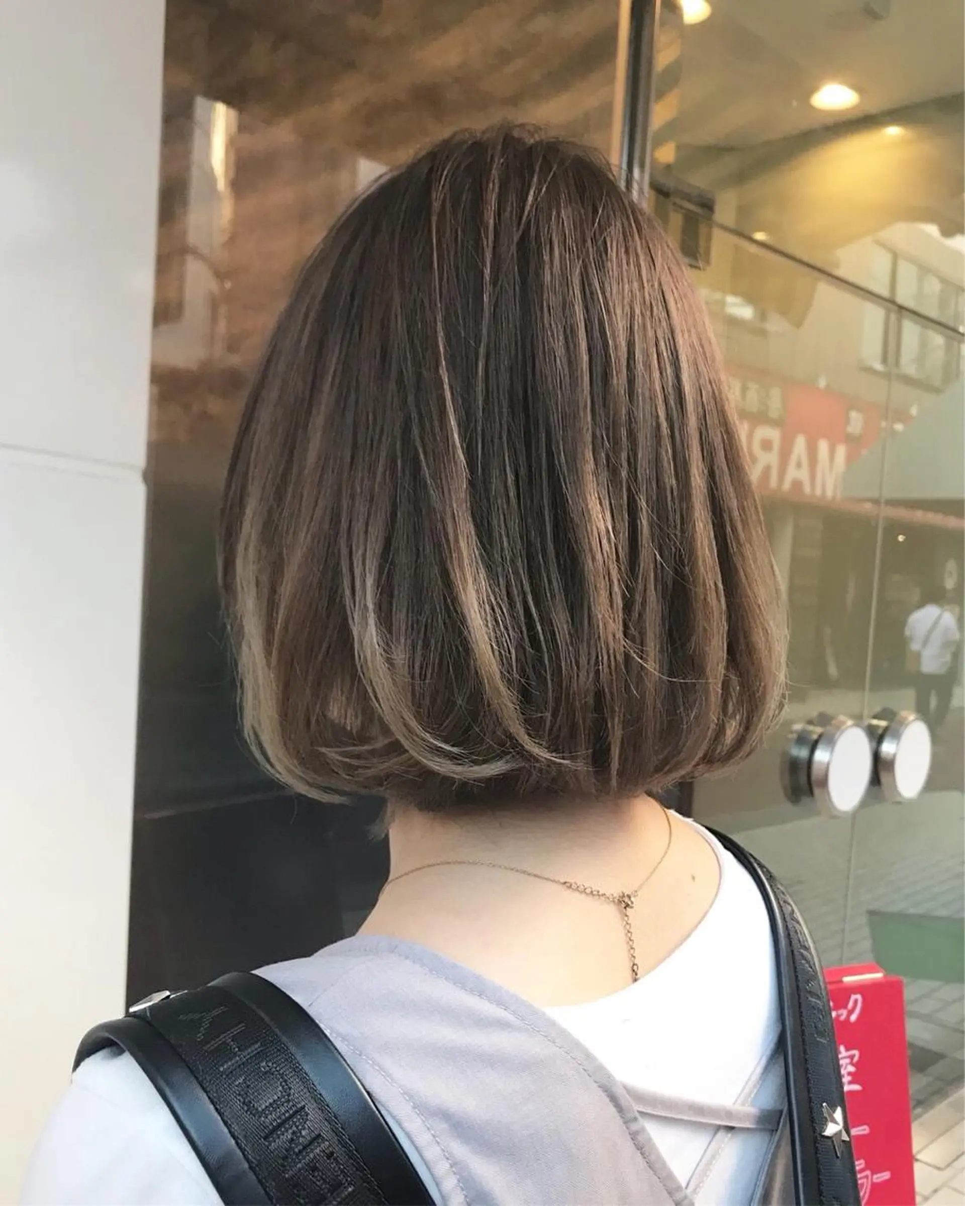 ミディアム カラー ハイライトカラー シルバー ハイライト 💈Blanco💈 カラー&ケア🌈のヘアスタイル