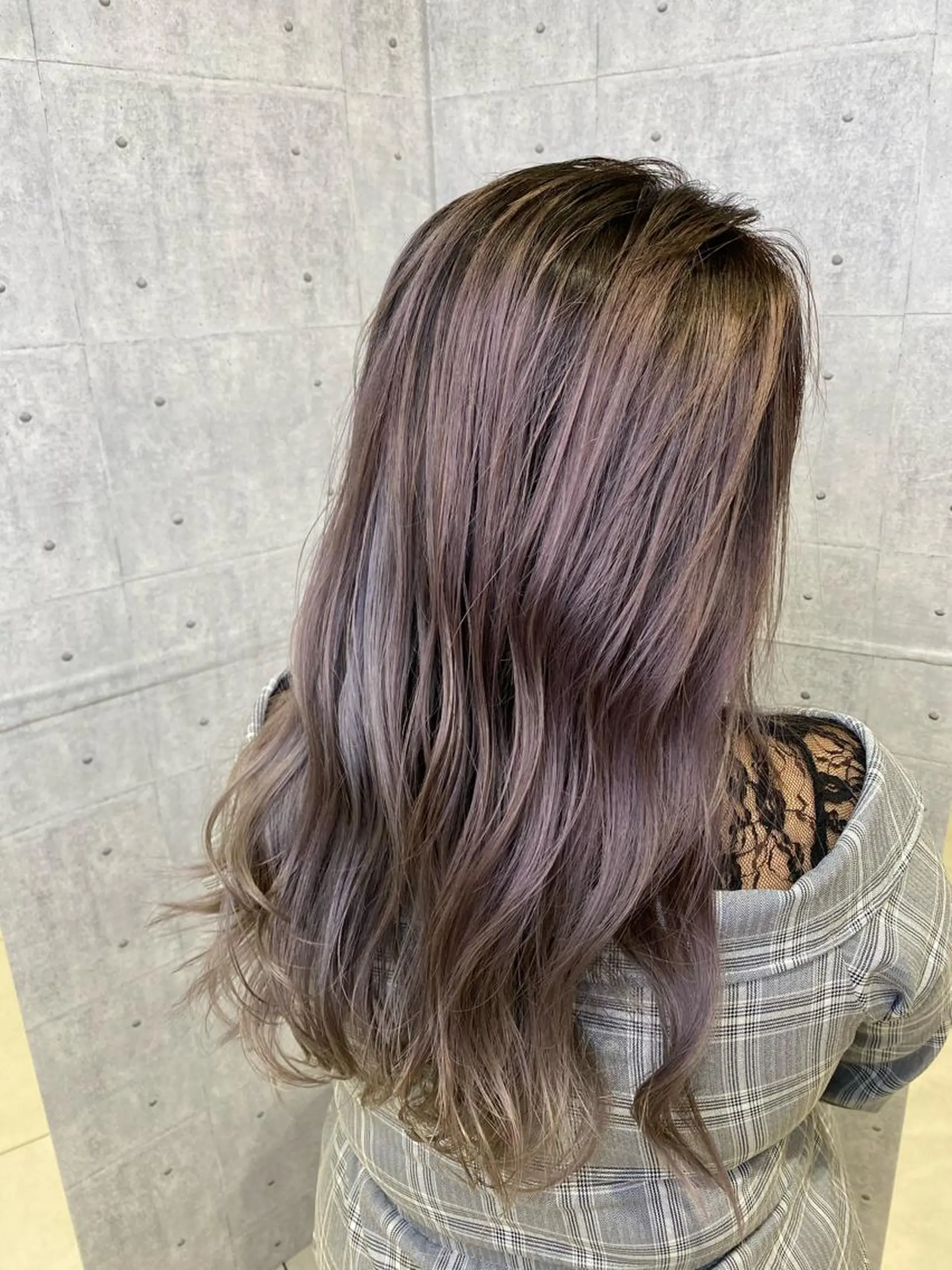 ロング レイヤーカット 🍀透明感抜群🍀/ ハイトーンカラーのヘアスタイル