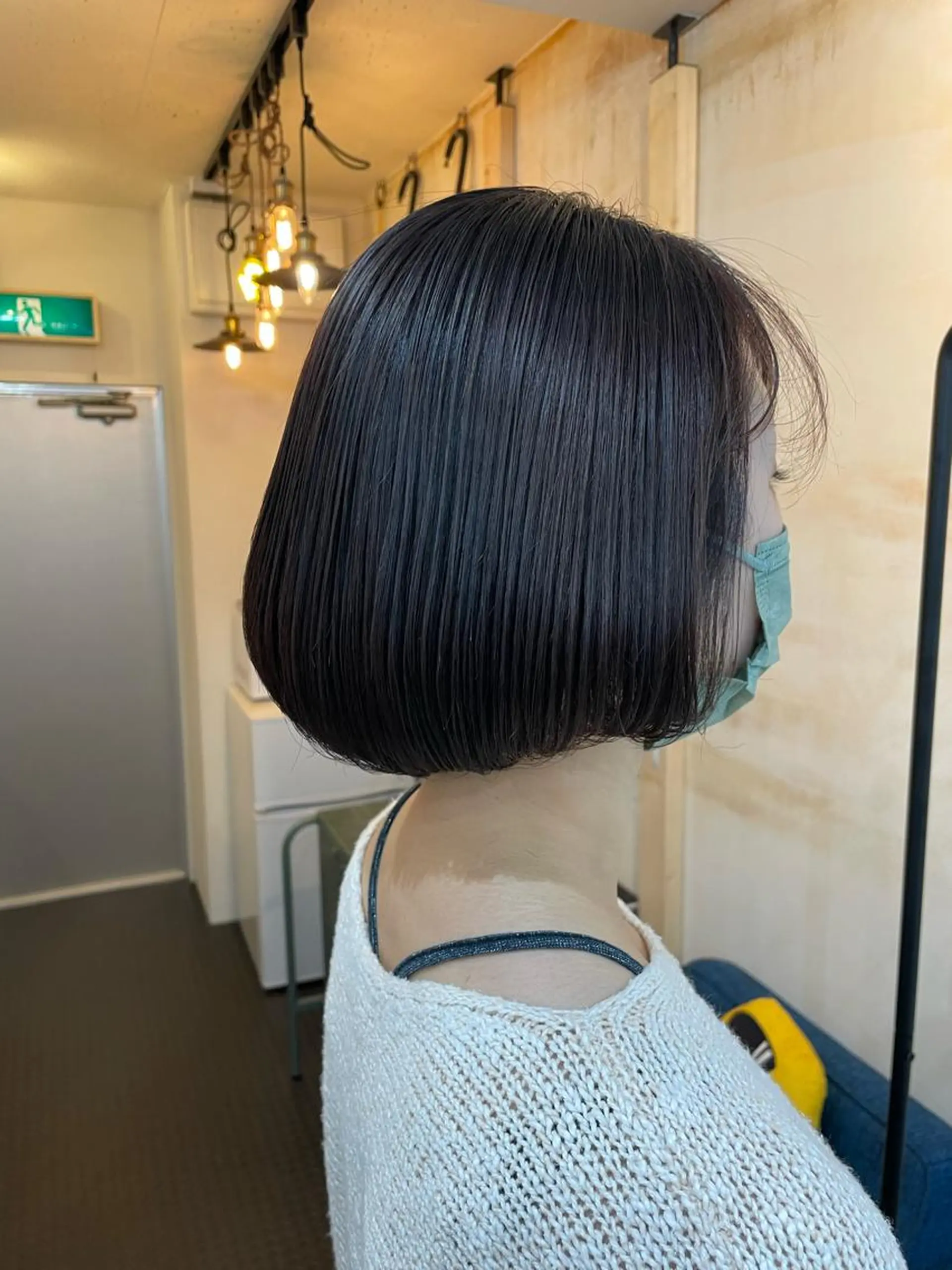 ショート ボブ カット トリートメント SUN GLOW  サングロウ所属・ナカノメ トシアキのヘアスタイル
