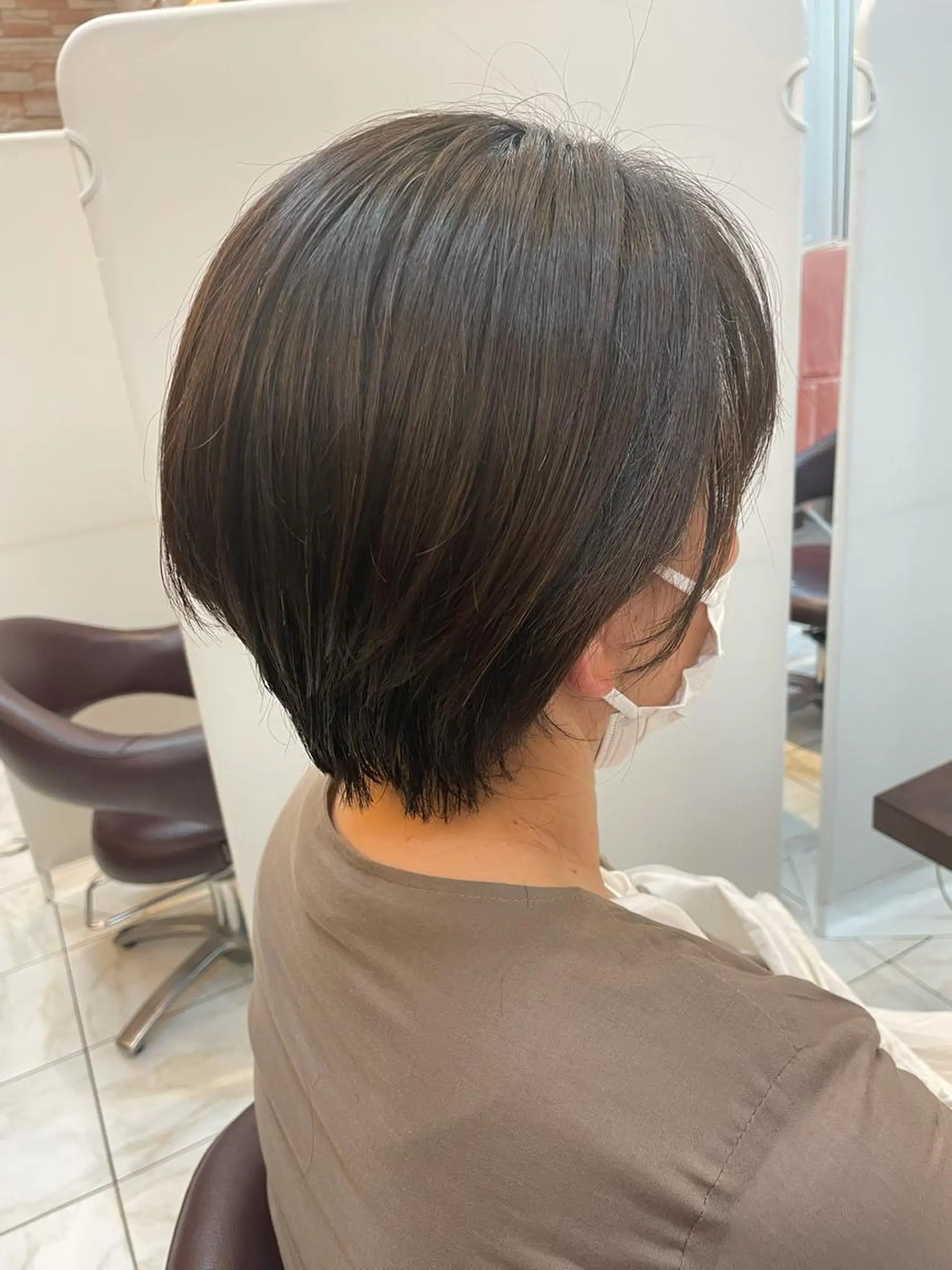 ショート 垢抜け透明感カラー 🌻篠崎あずさ🌻のヘアスタイル
