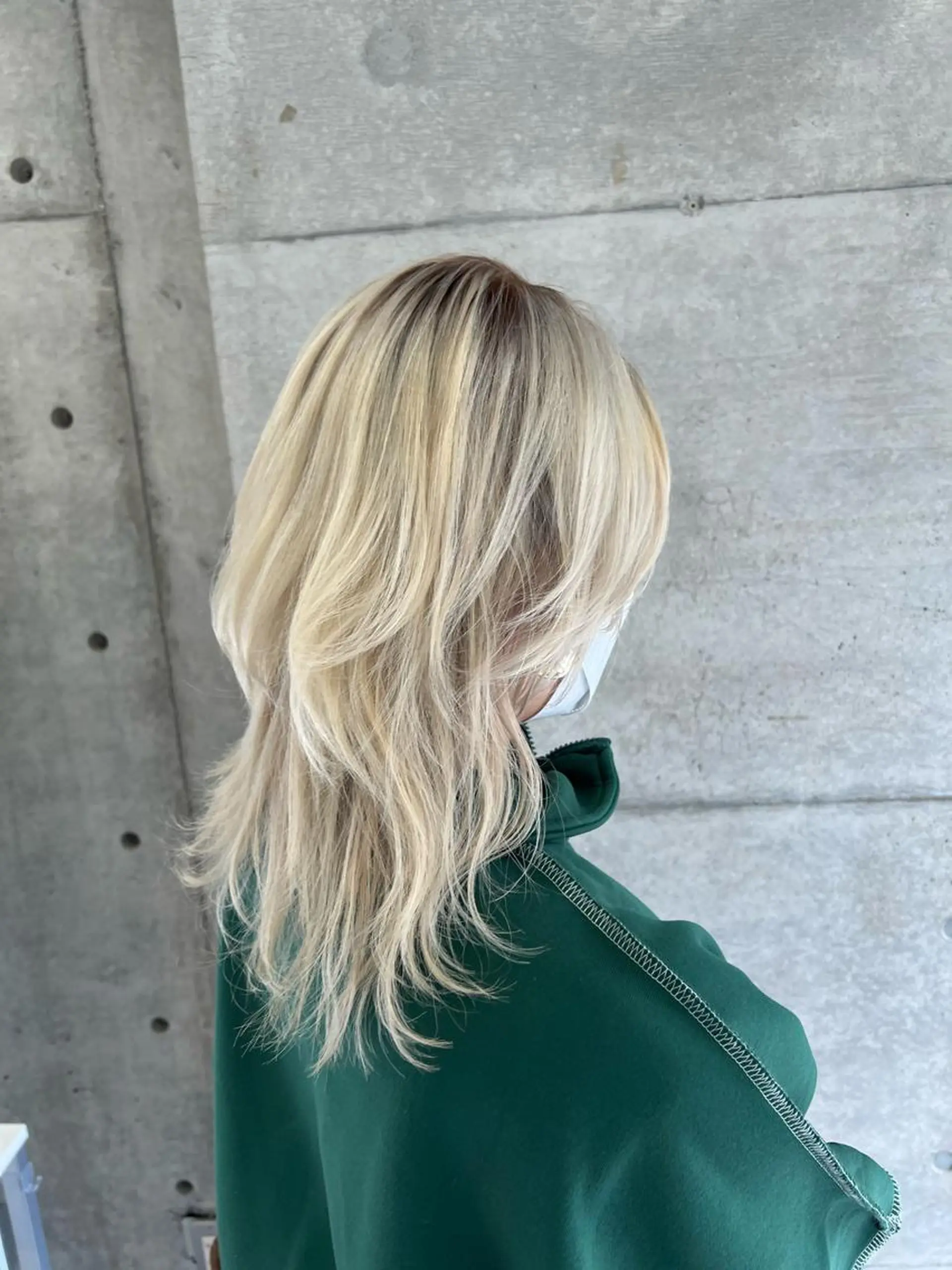 ミディアム カラー 🎀ハイトーン/レイ ヤー/Reina🎀のヘアスタイル