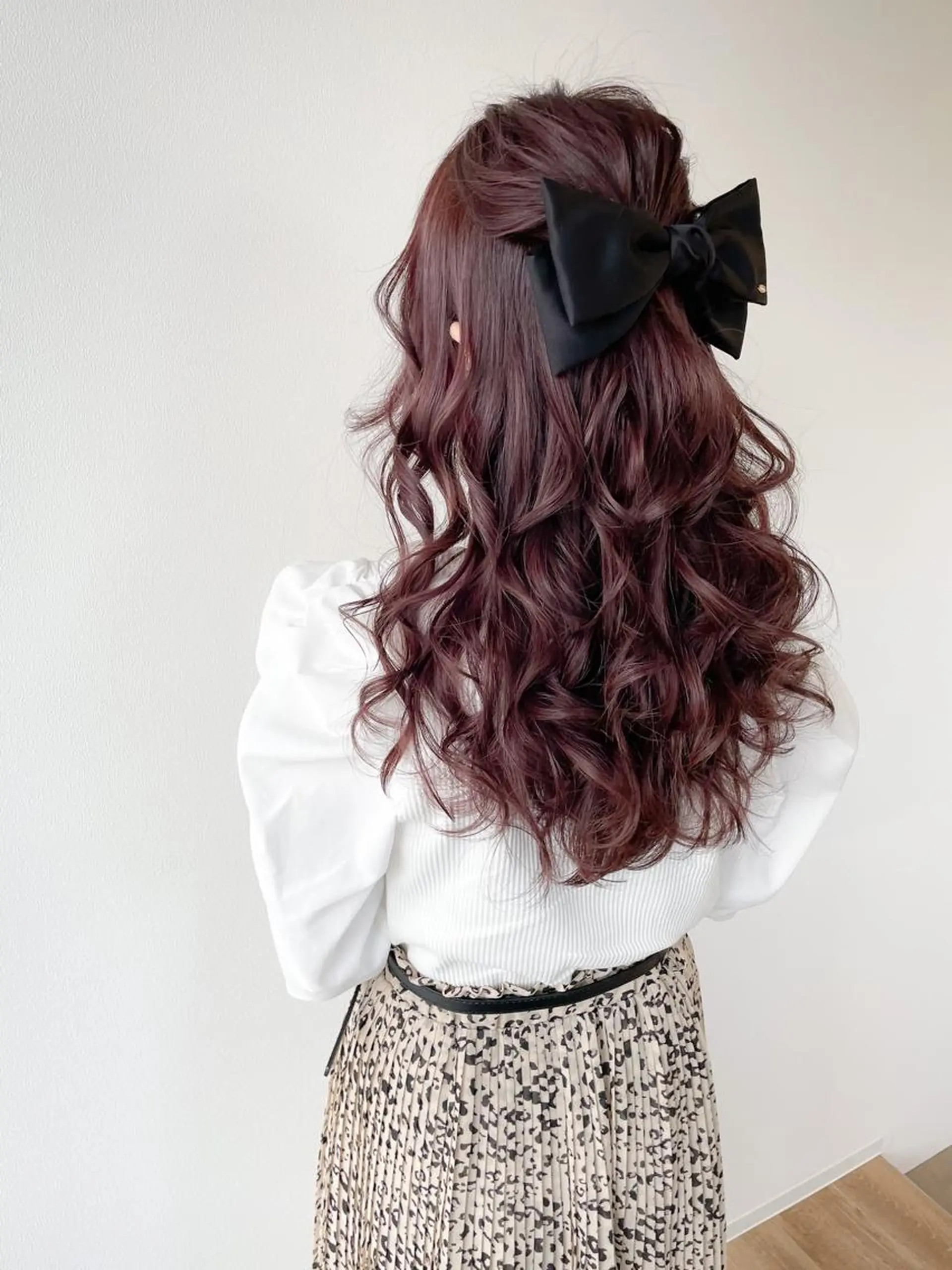 ロング カラー ヘアアレンジ ハーフアップ ピンクカラー ピンクパープル パープルカラー autre所属・大久保 ひでなりのヘアスタイル