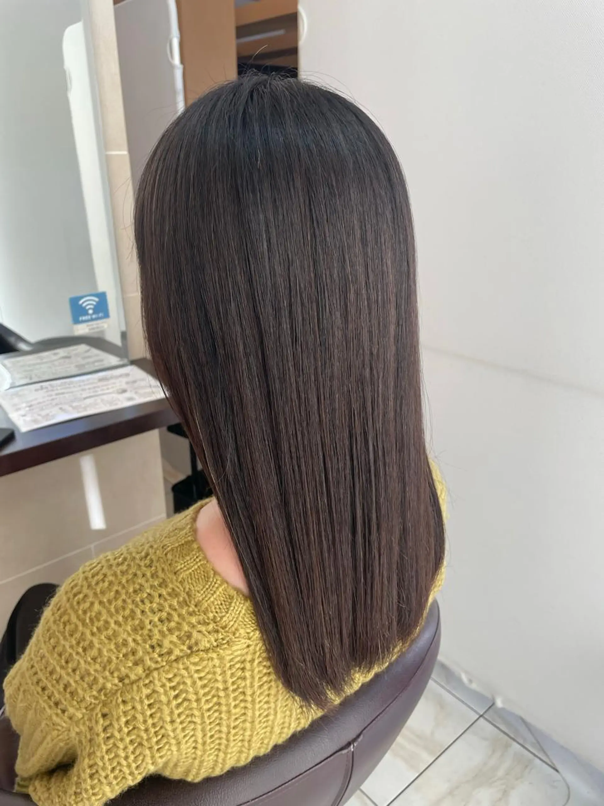 セミロング カット 縮毛矯正 垢抜け透明感カラー 🌻篠崎あずさ🌻のヘアスタイル