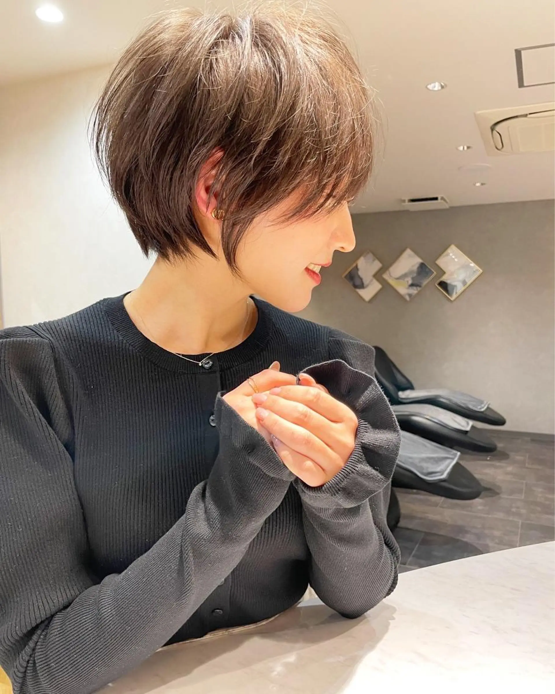ショート カラー ショートボブ ブルーカラー ボブ 顔周りカット ショートヘア 💛ブリーチ&カット LEON🩶のヘアスタイル