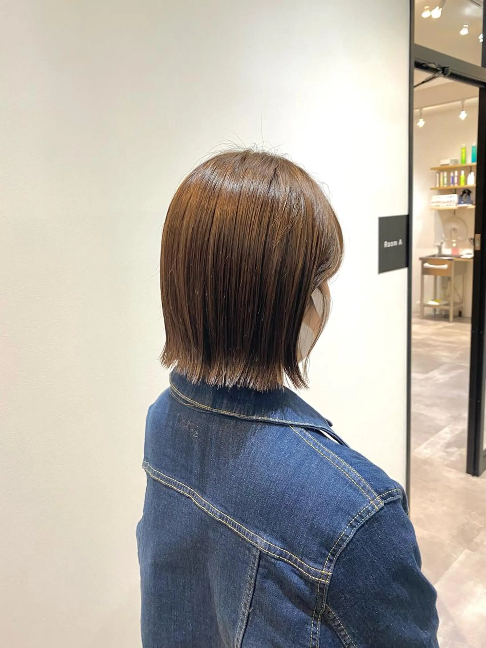 ショート ボブ 外ハネヘア しおり/パーマ/ newi町田のヘアスタイル