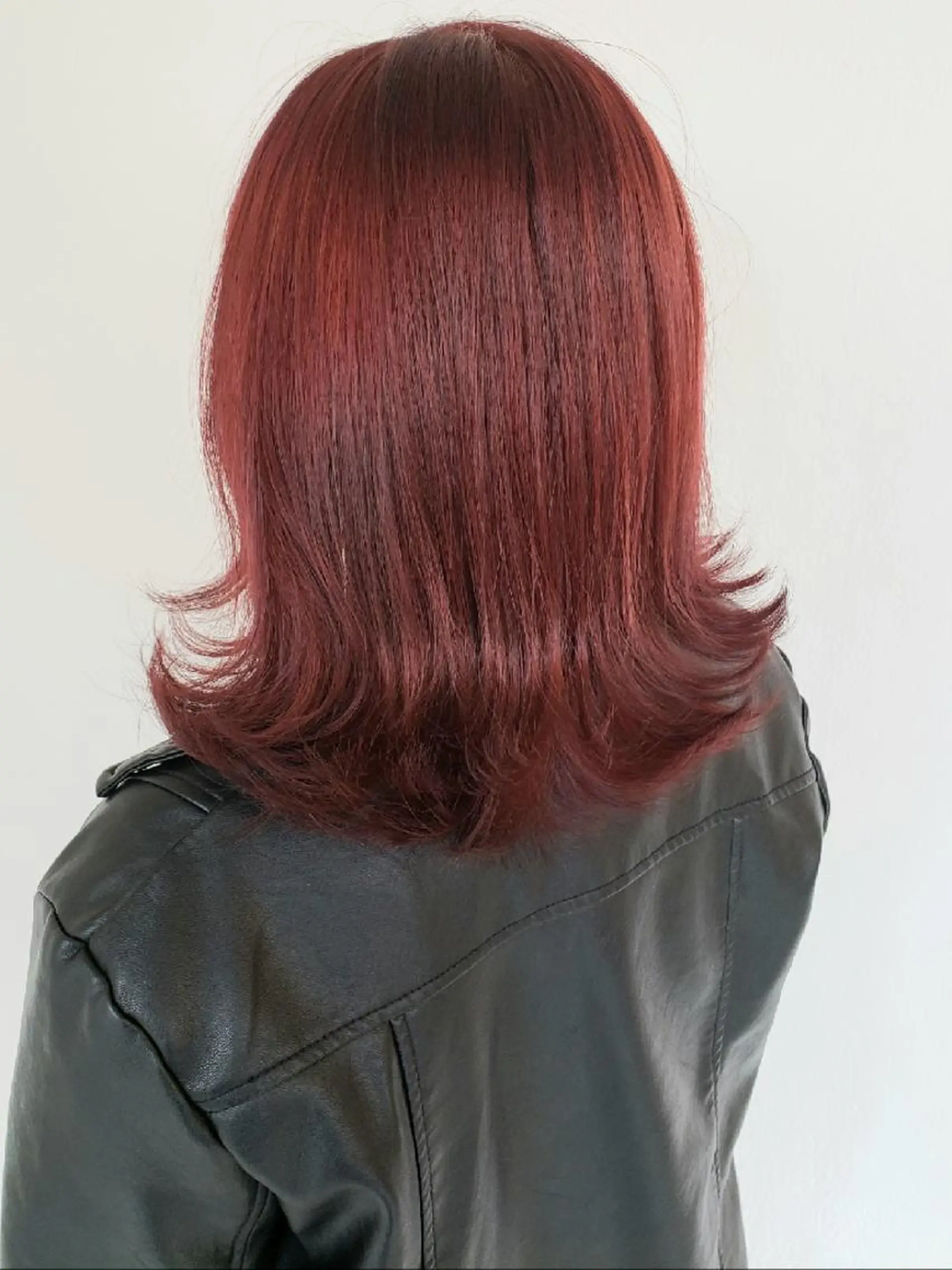 セミロング カラー ヘアアレンジ レッドカラー 成瀬 弘光のヘアスタイル