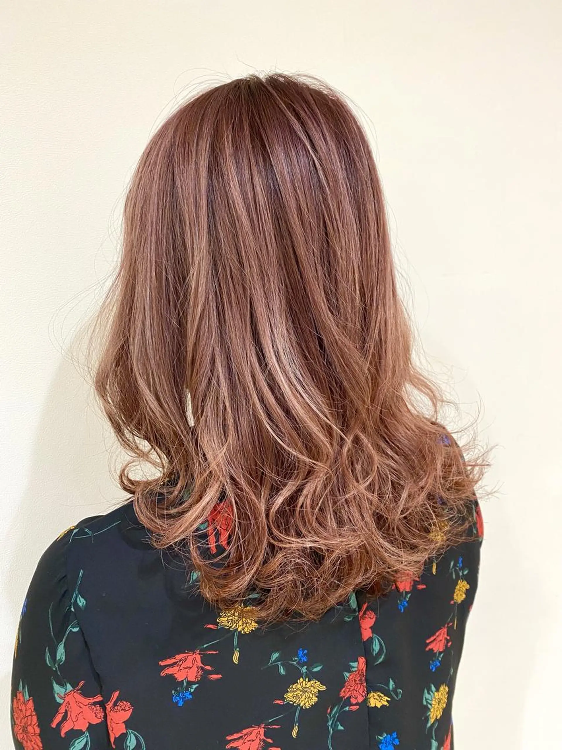セミロング カット ヘアカラー Maison 寺尾拓朗のヘアスタイル