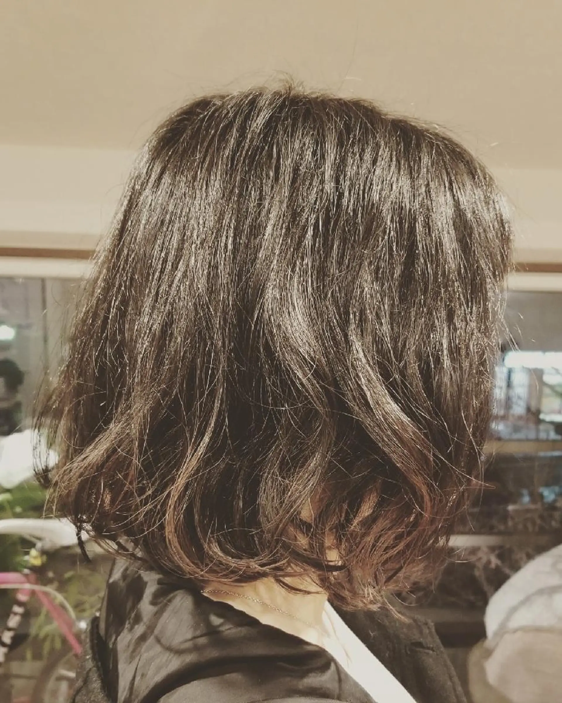 ショート カラー アディクシーカラー バレイヤージュ イルミナカラー 外国人風カラー レイヤーカット spa hair  ark 富井直美のヘアスタイル