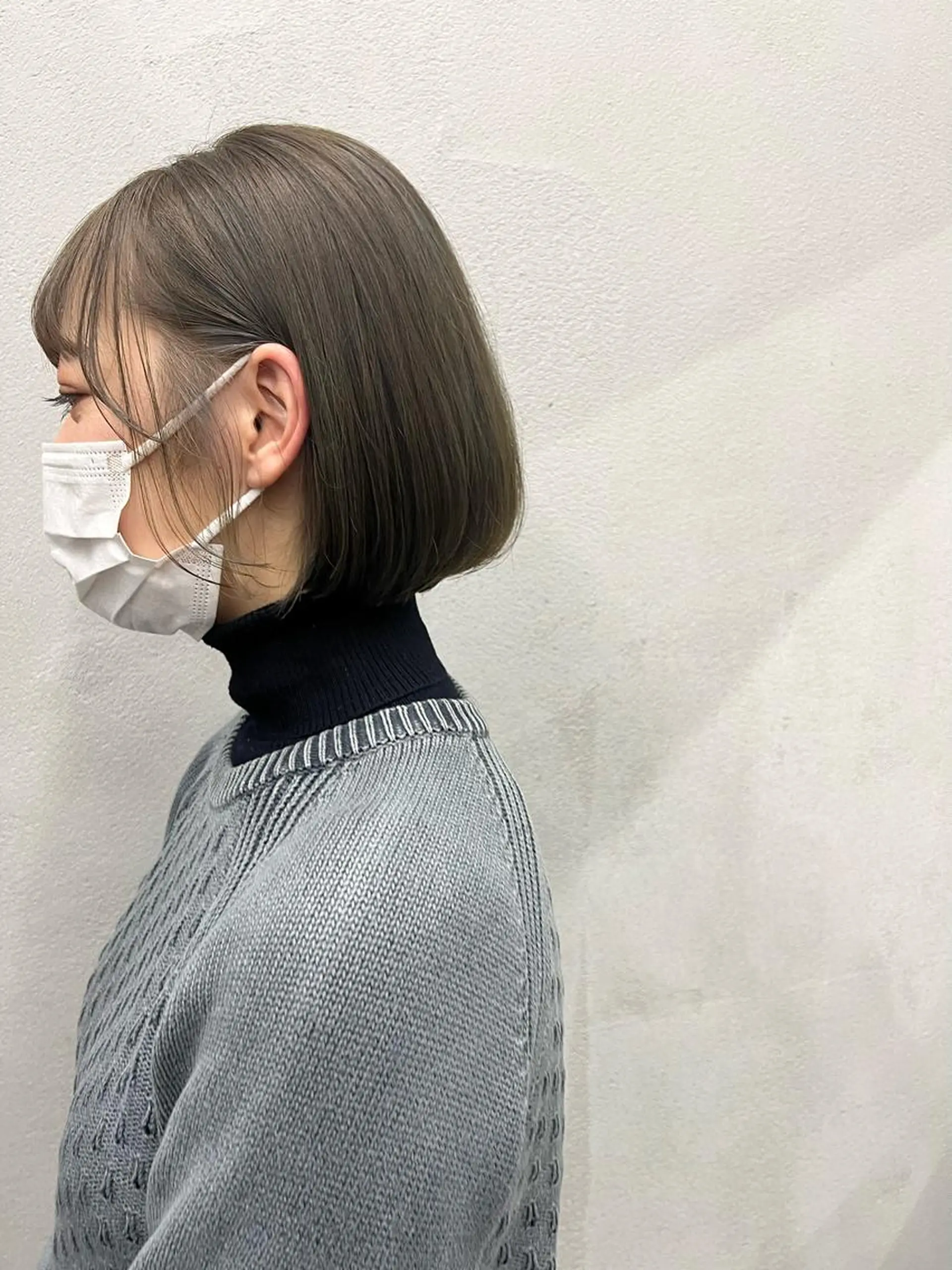 ショート カラー イヤリングカラー グレージュ ボブ カット ヘアカラー トリートメント お顔まわりカット🌱 emo.村松泉綺のヘアスタイル