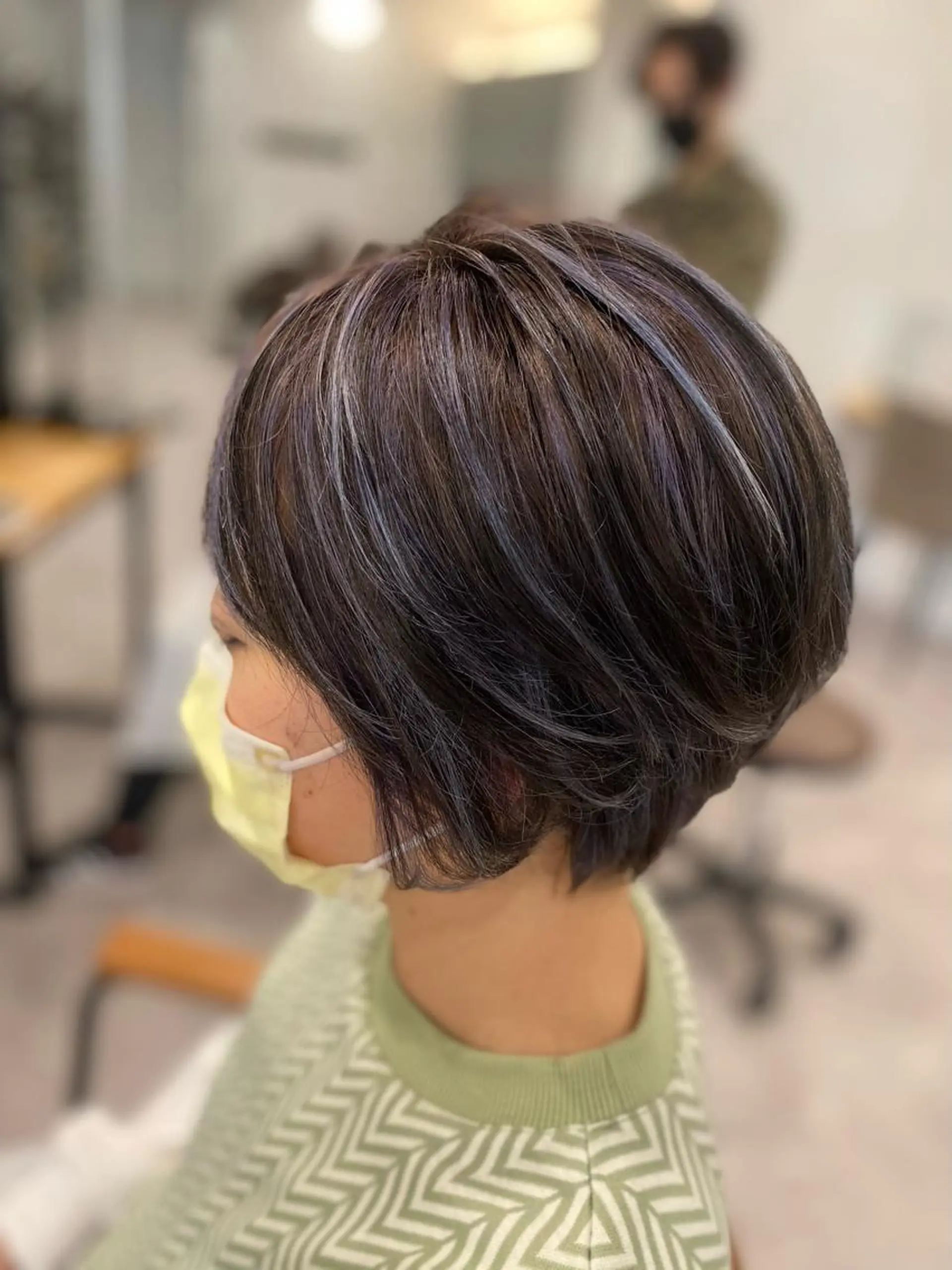 ショート ハイライト カット ヘアカラー 仲矢 あゆ美のヘアスタイル