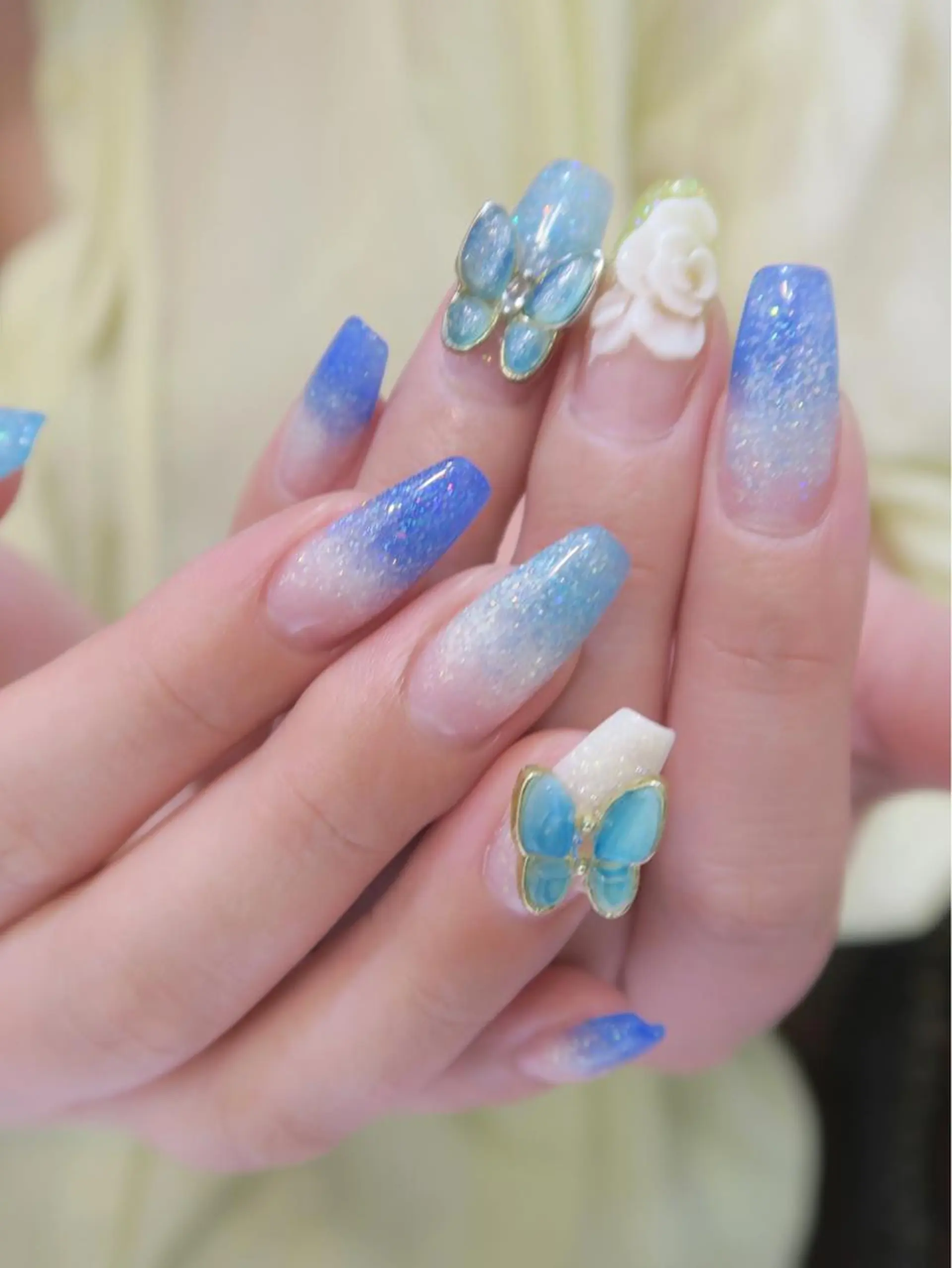 ネイル gloss nail 代々木上原のネイルデザイン