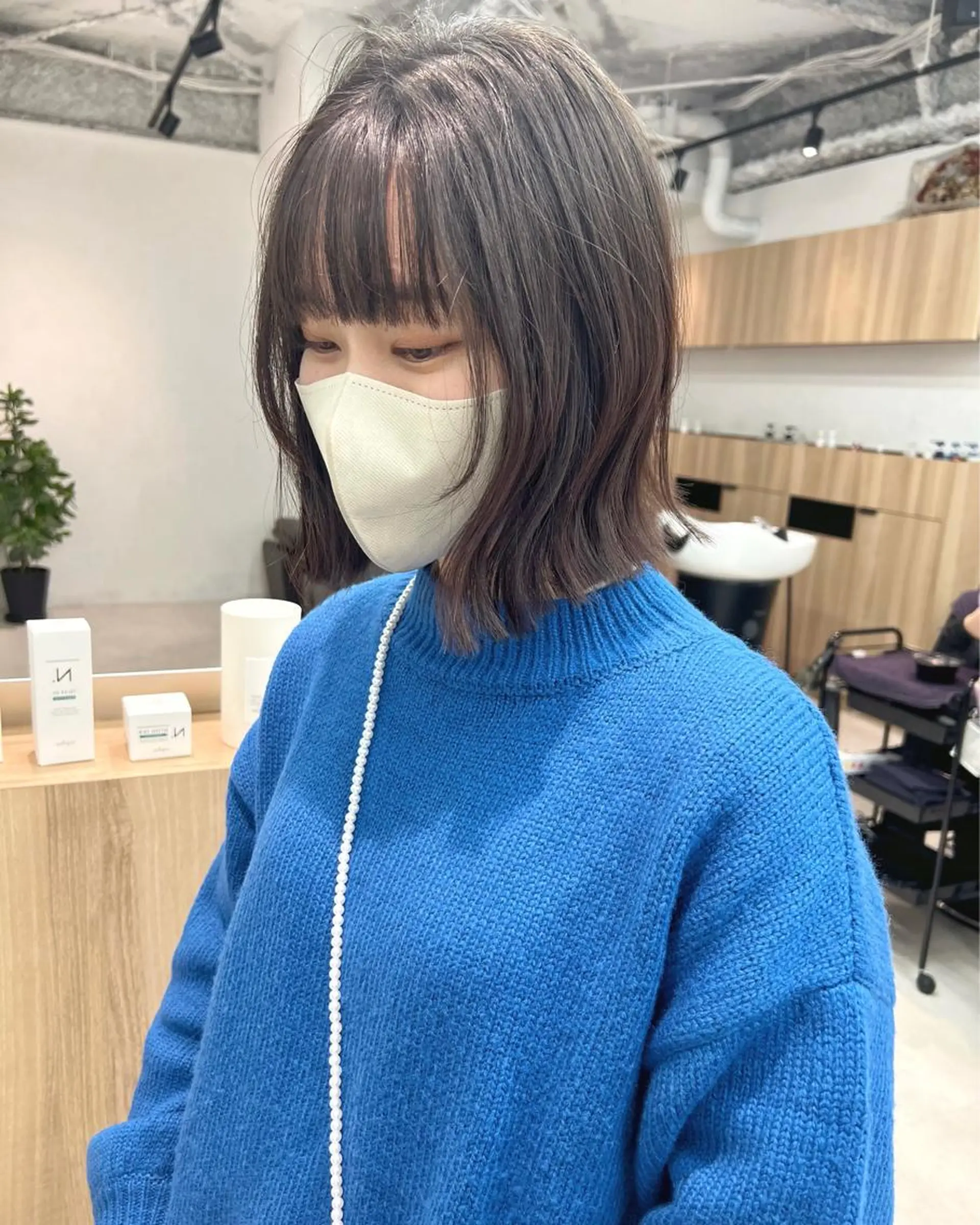 ミディアム ボブ 外ハネヘア カット ヘアカラー 仲川 和人のヘアスタイル