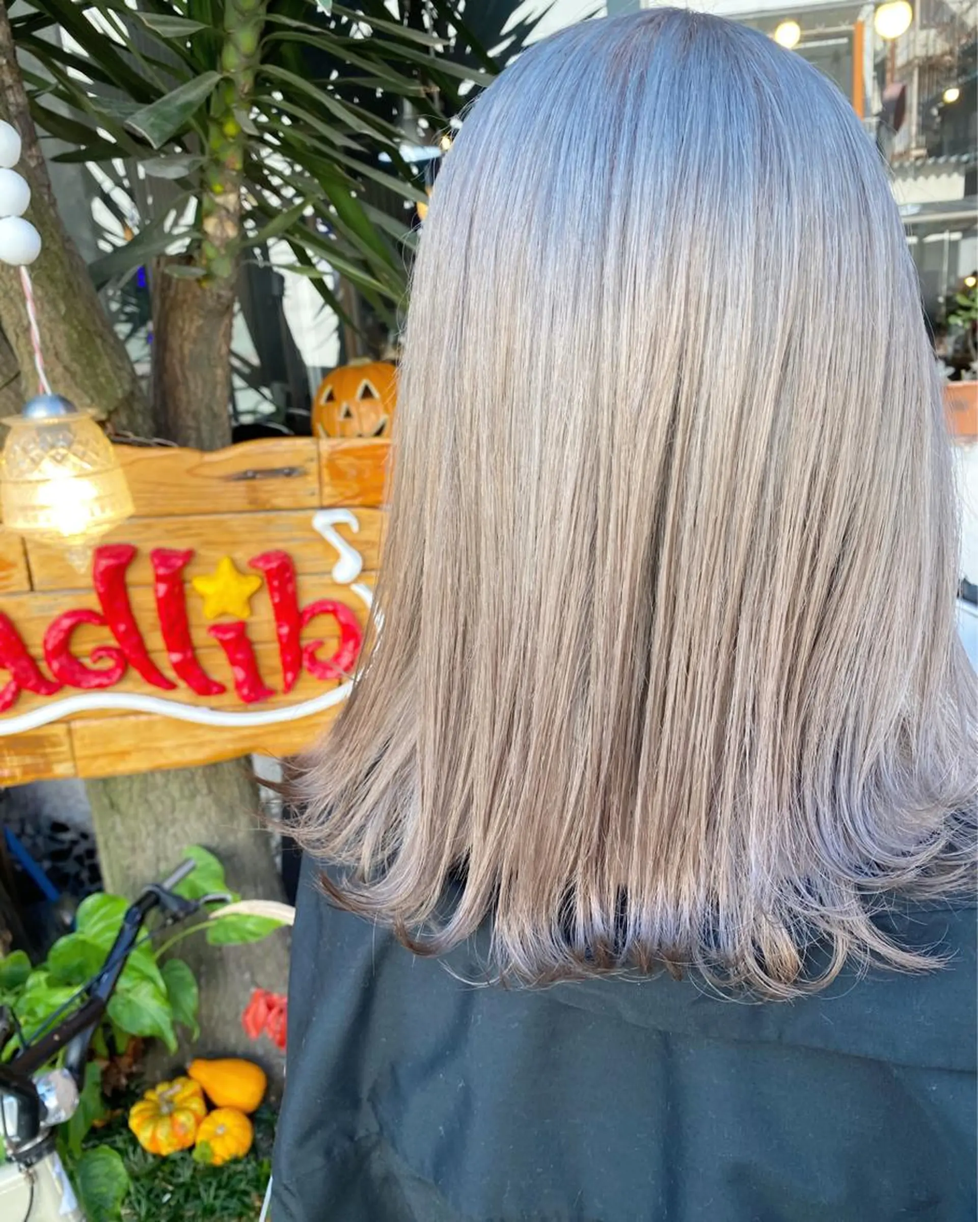 ミディアム カラー 玉木 育実のヘアスタイル