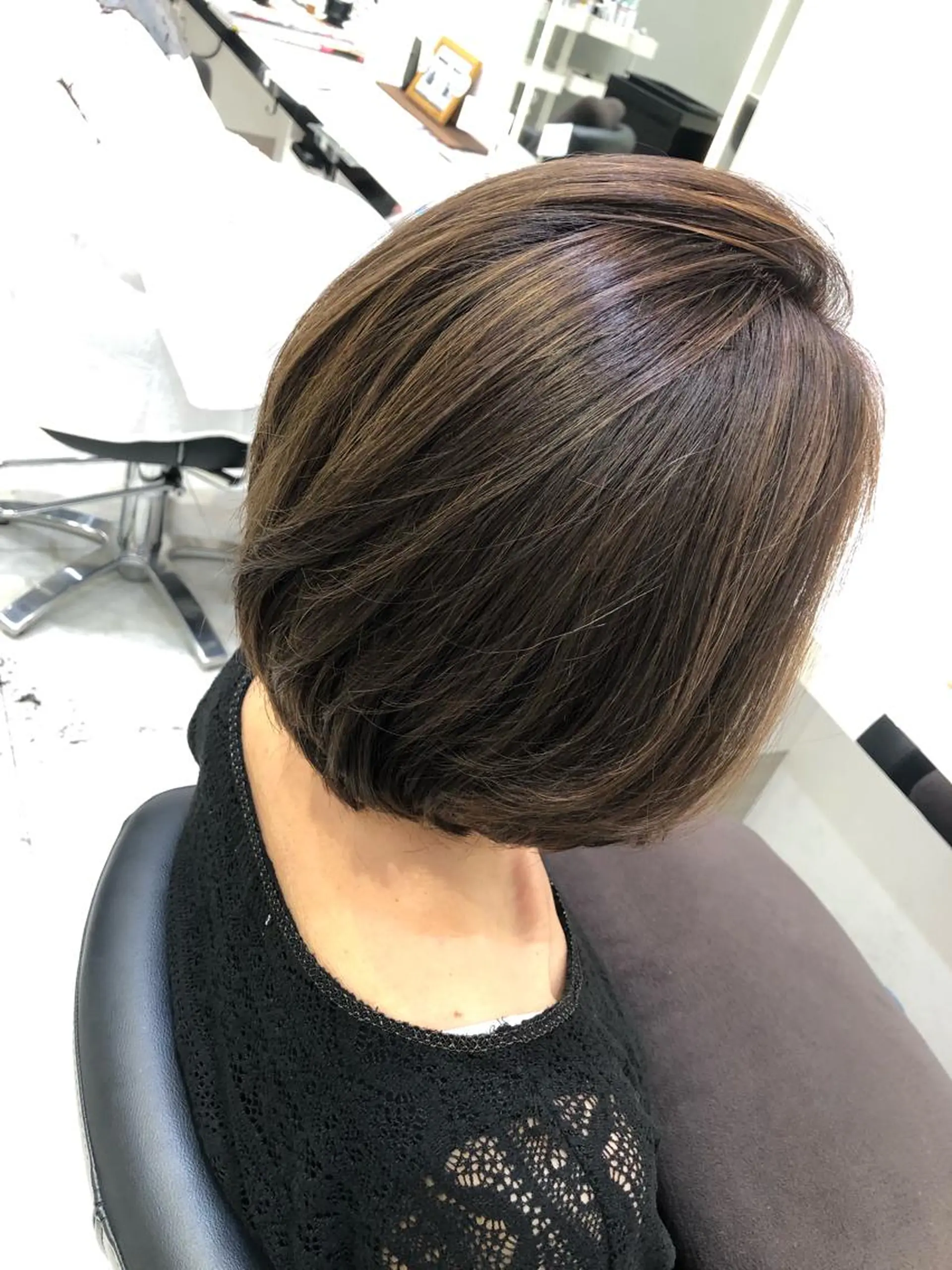 ショート ハイライト カット ヘアカラー トリートメント 岸 保奈美のヘアスタイル