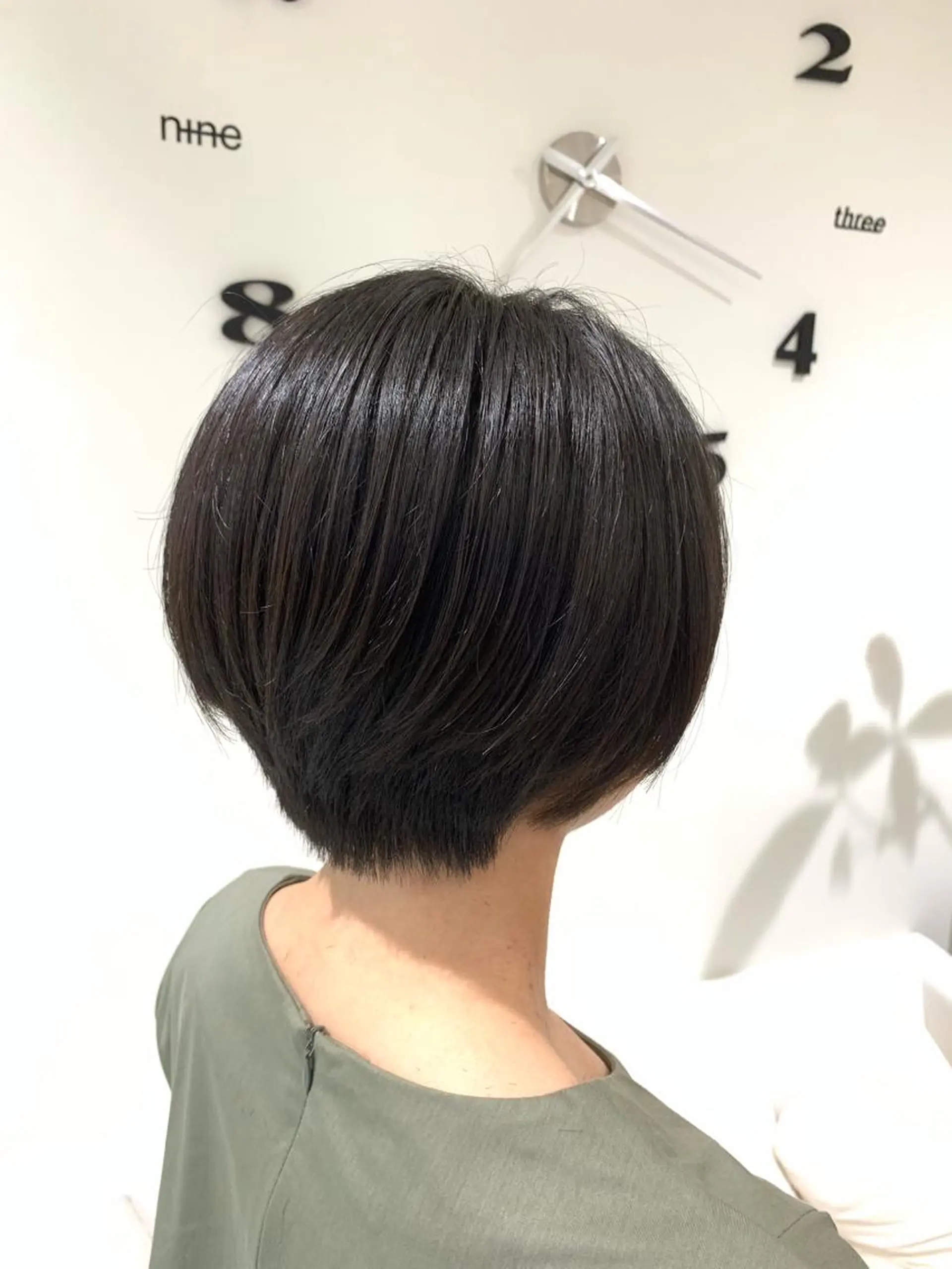 ショート カット 松吉 純平のヘアスタイル