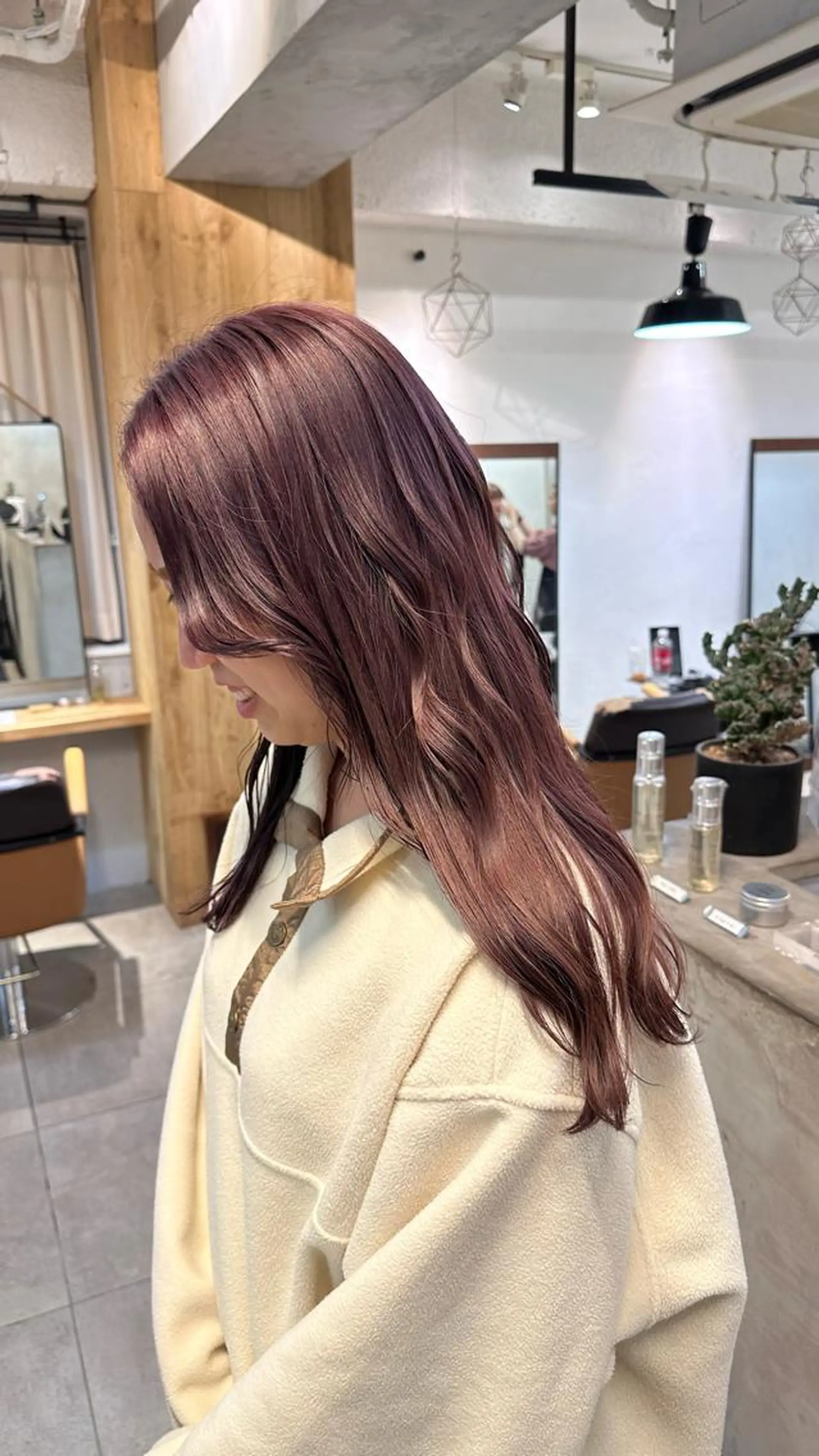 ロング カラー ヘアカラー トリートメント Lomalia Rukaのヘアスタイル