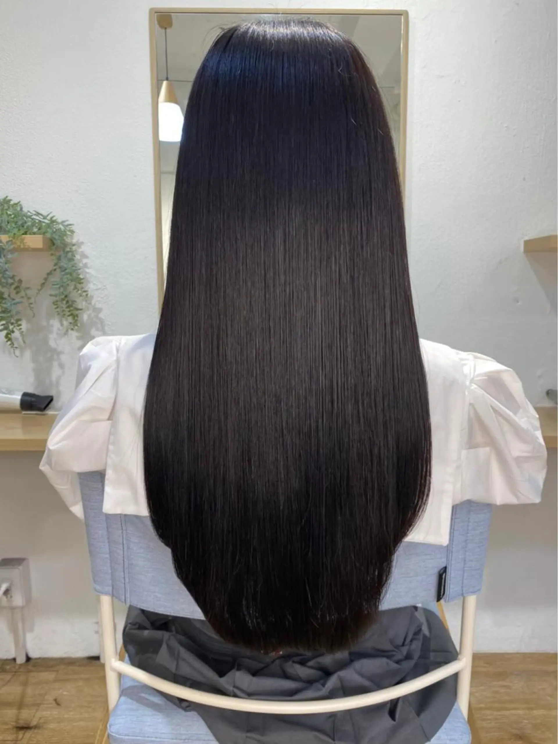 ロング カラー ヘアアレンジ カット ヘアカラー トリートメント リベルテ所属・♦️髪質改善韓国レイ ヤー♦️副店長のヘアスタイル