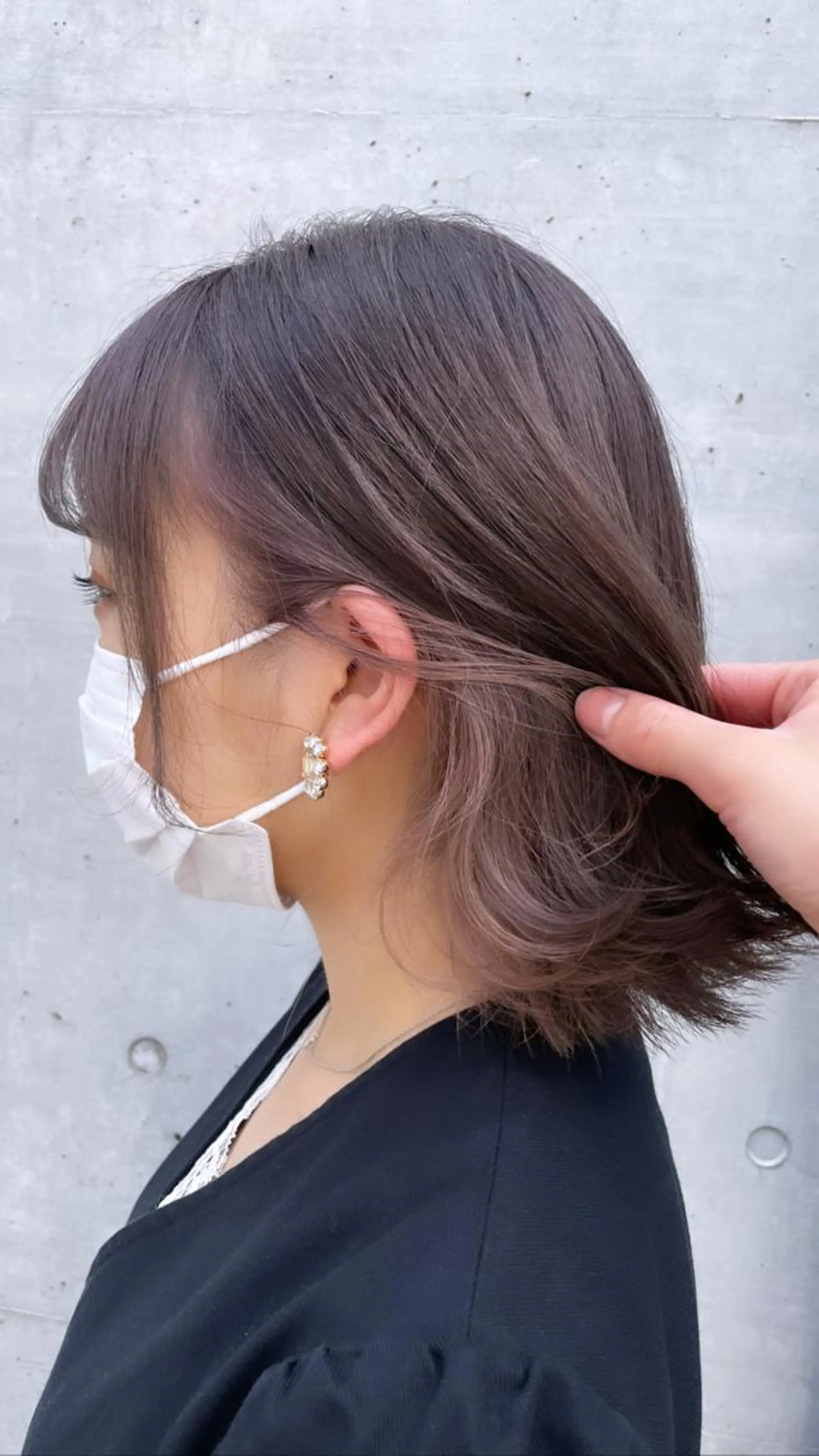ミディアム カラー インナーカラー ヘアカラー トリートメント chama レイヤーカットのヘアスタイル