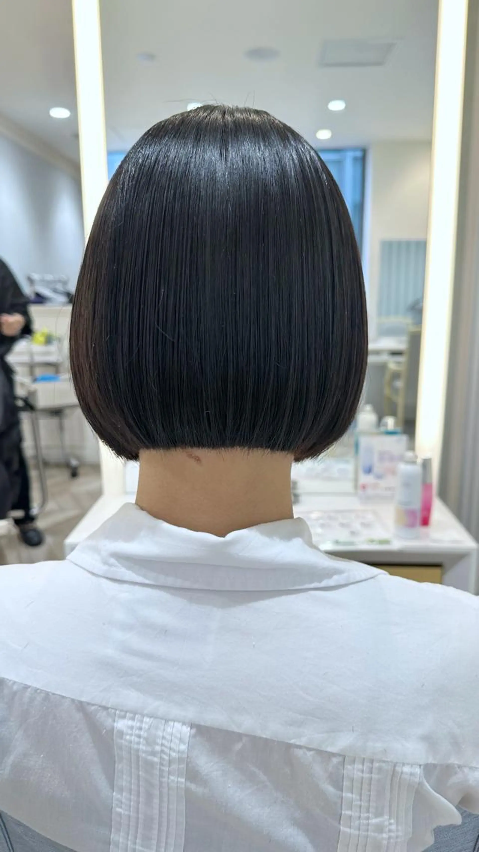 ショート ボブ カット トリートメント ベージュ/インナー カラー🤍Rieのヘアスタイル