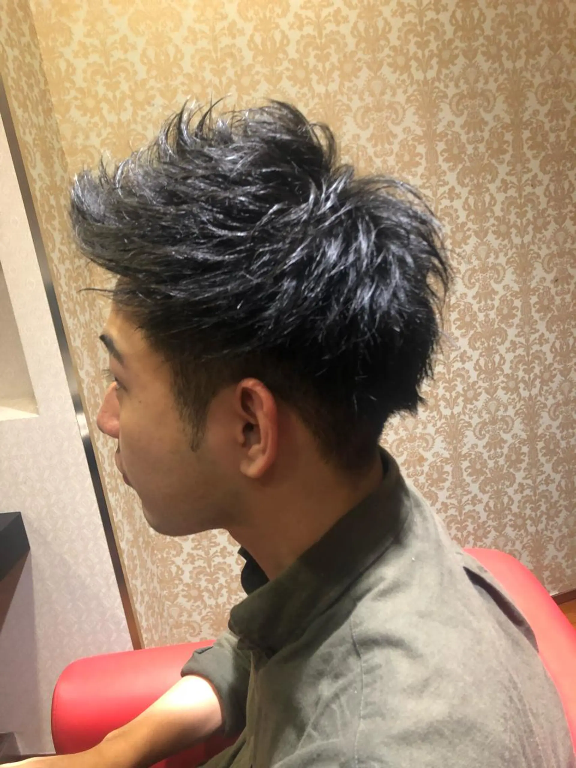 メンズ emerge川崎店所属・髪質改善/縮毛矯正 YUUKIのヘアスタイル