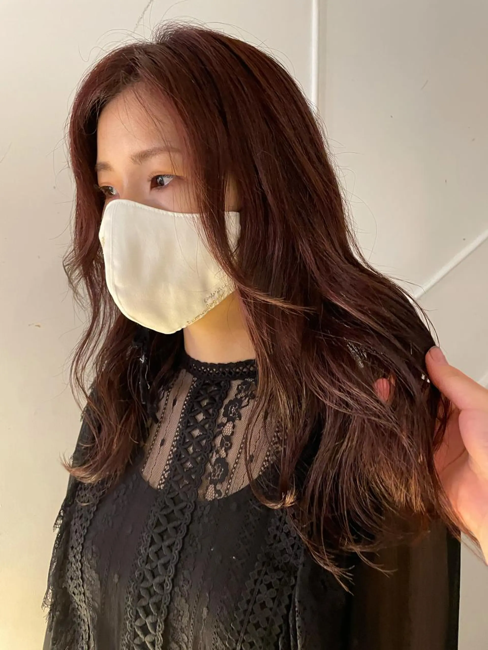 ロング カラー レッドカラー ヘアカラー トリートメント アオキ リノのヘアスタイル