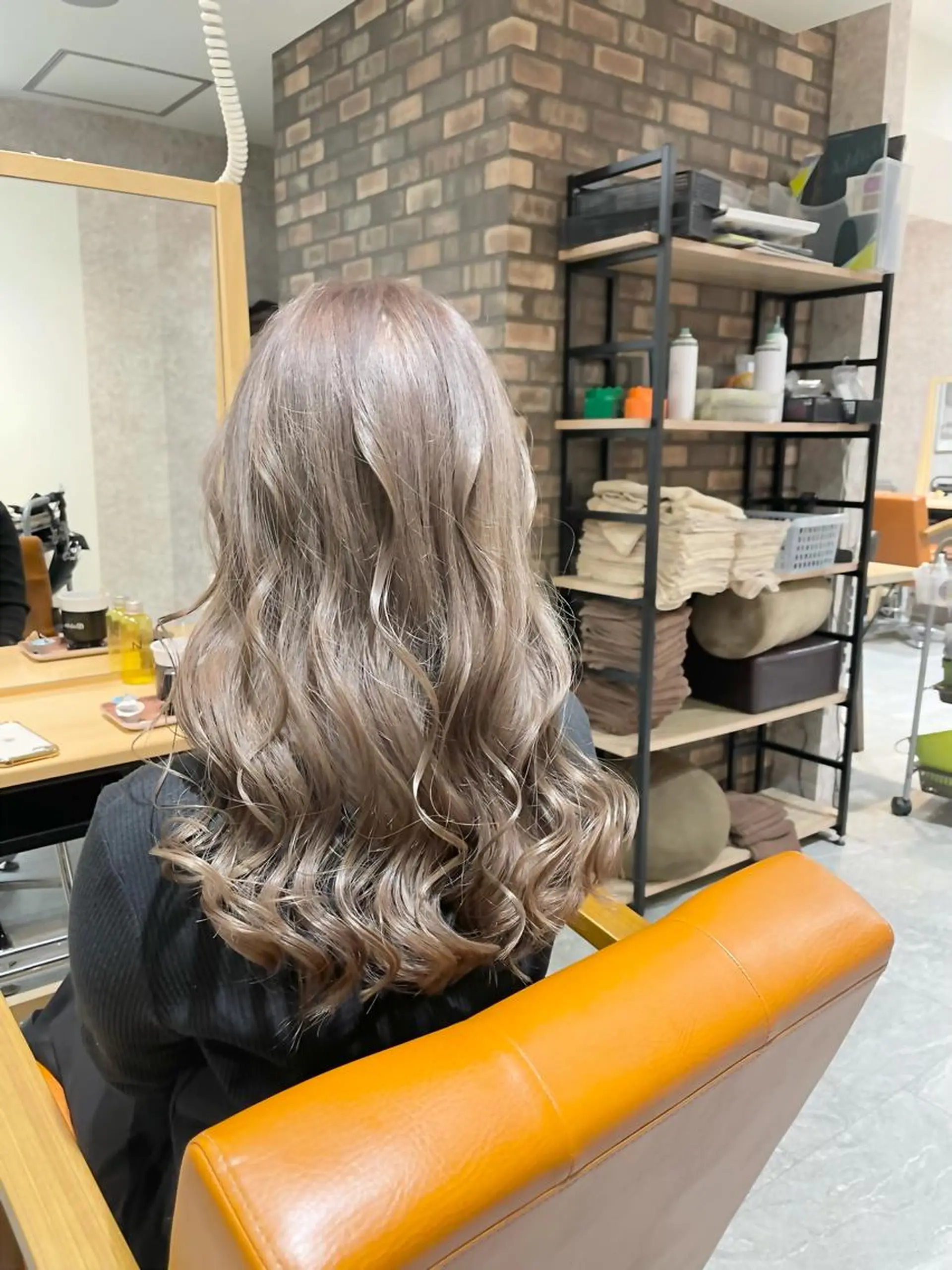 ミディアム カラー ベージュカラー ブリーチ ミルクティーベージュ トリートメント カット トリートメント TERRACE LUXBE阿倍野アポロ店所属・ショートカット支持率 NO.1✨清家央隆のヘアスタイル