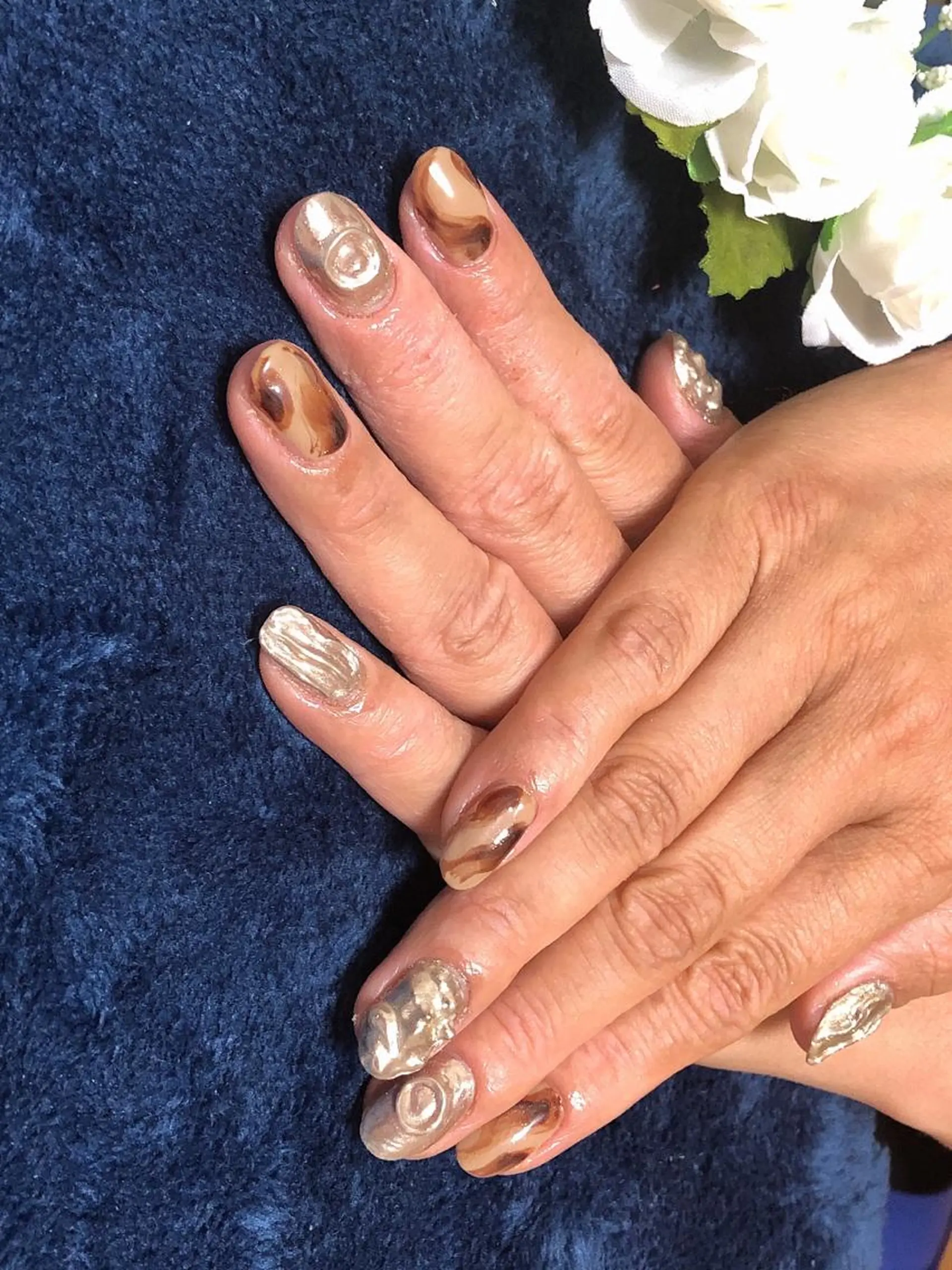 ネイル ブラウン ゴールド シルバー ハンドネイル chama所属・大和田 美貴のネイルデザイン