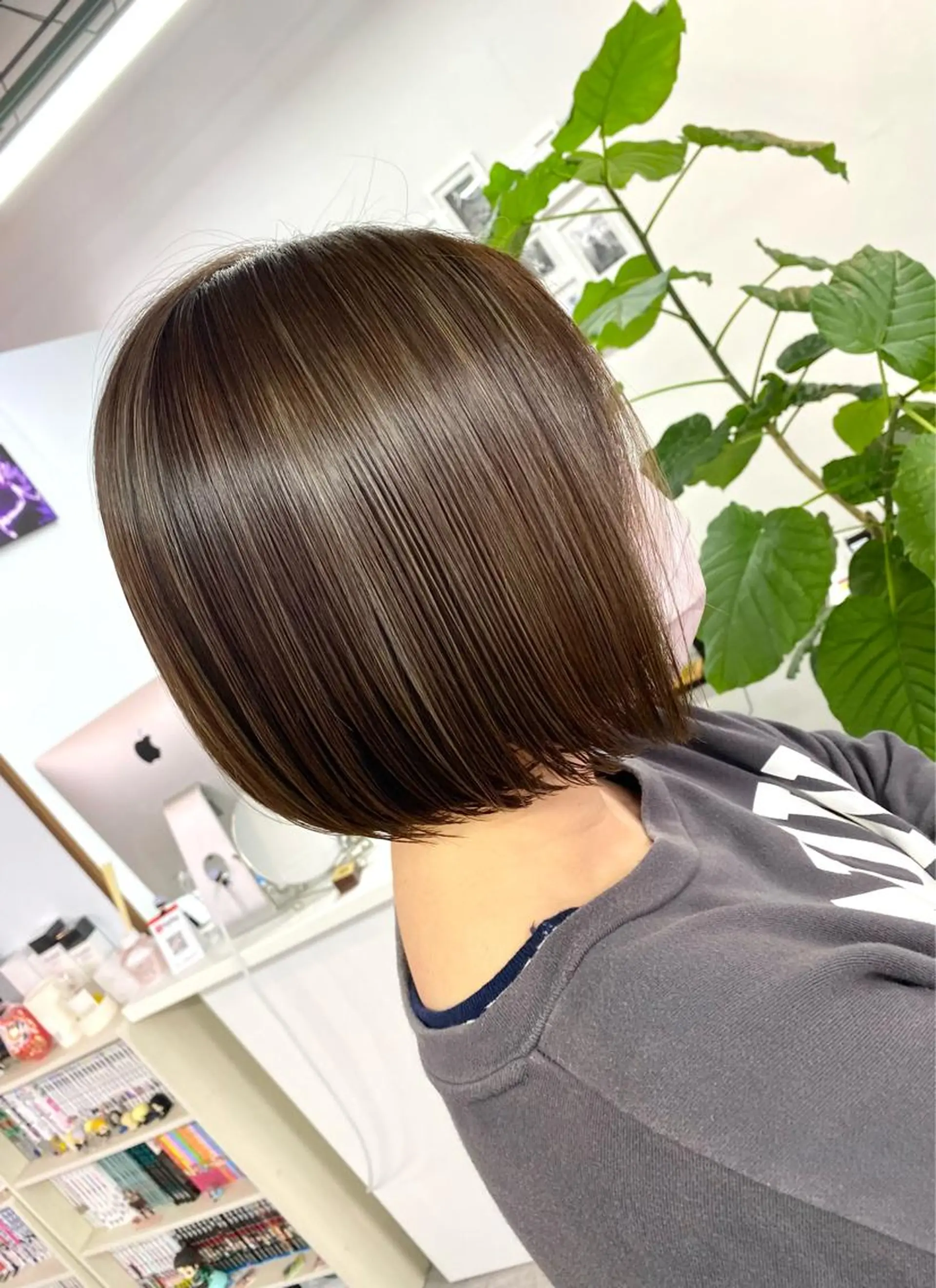 ショート カラー 名畑 裕貴のヘアスタイル