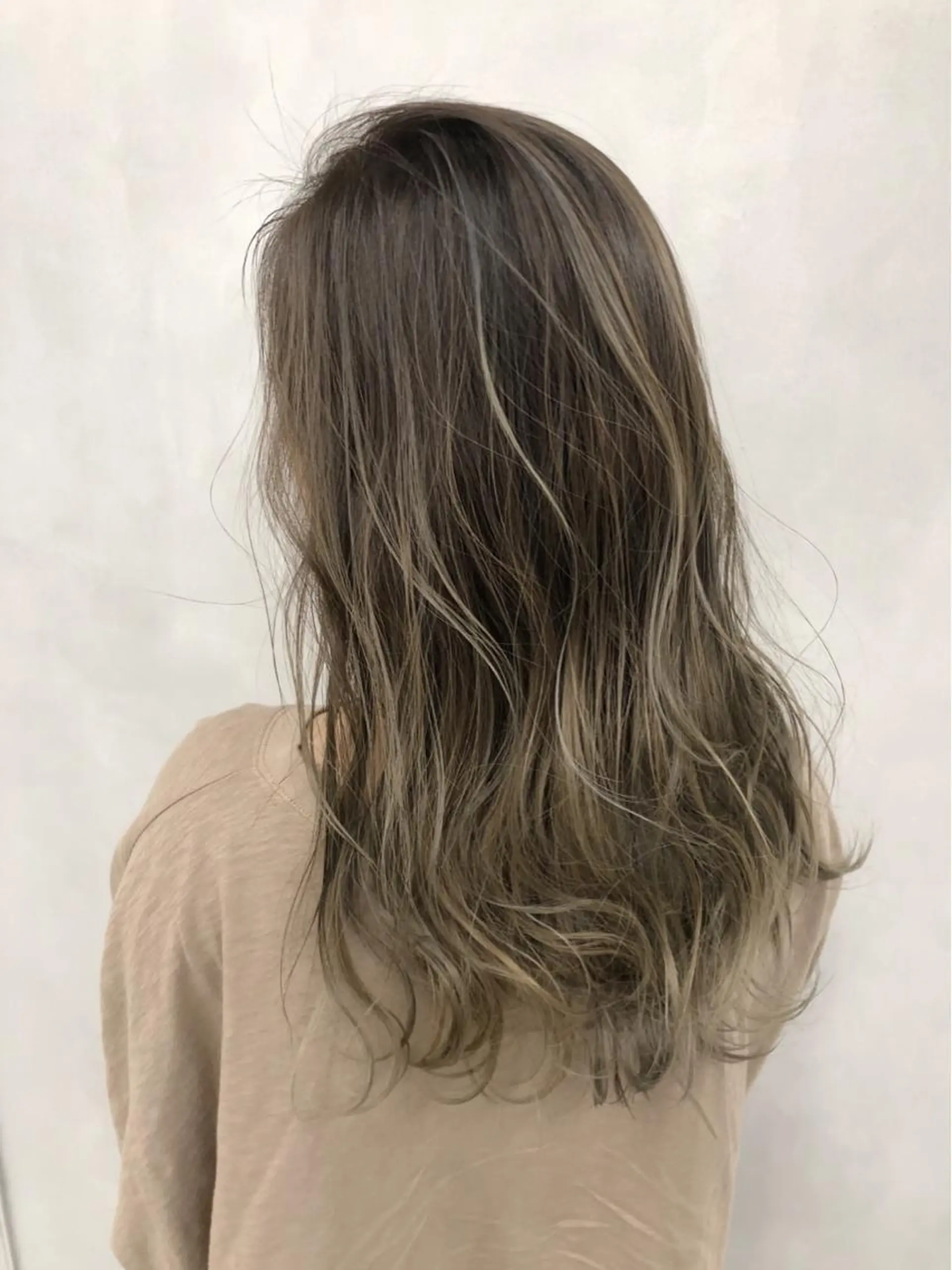 セミロング レイヤーカット EIGHT 船橋のヘアスタイル