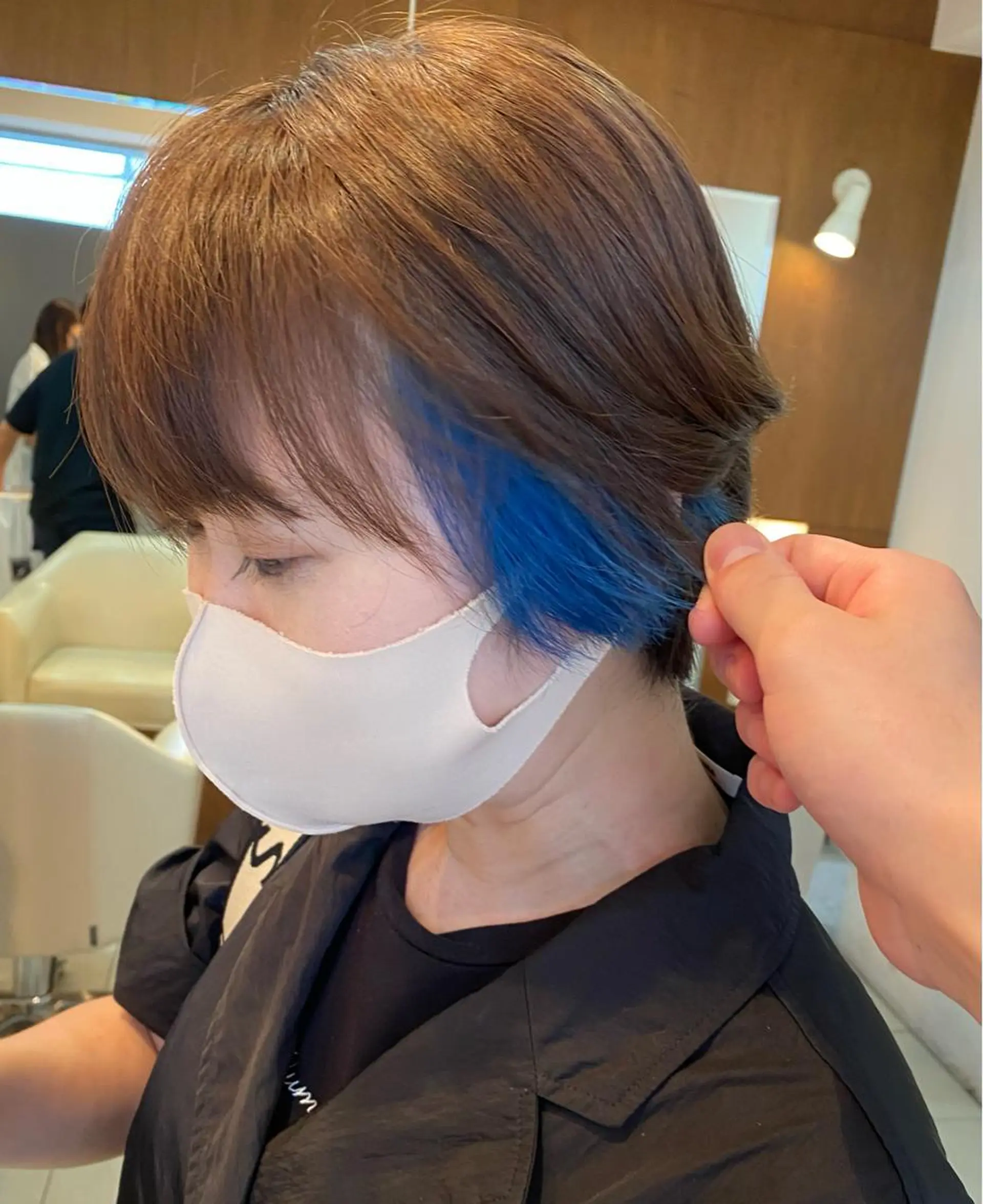 カラー ブルーカラー イヤリングカラー カット ヘアカラー 田中 巧のヘアスタイル